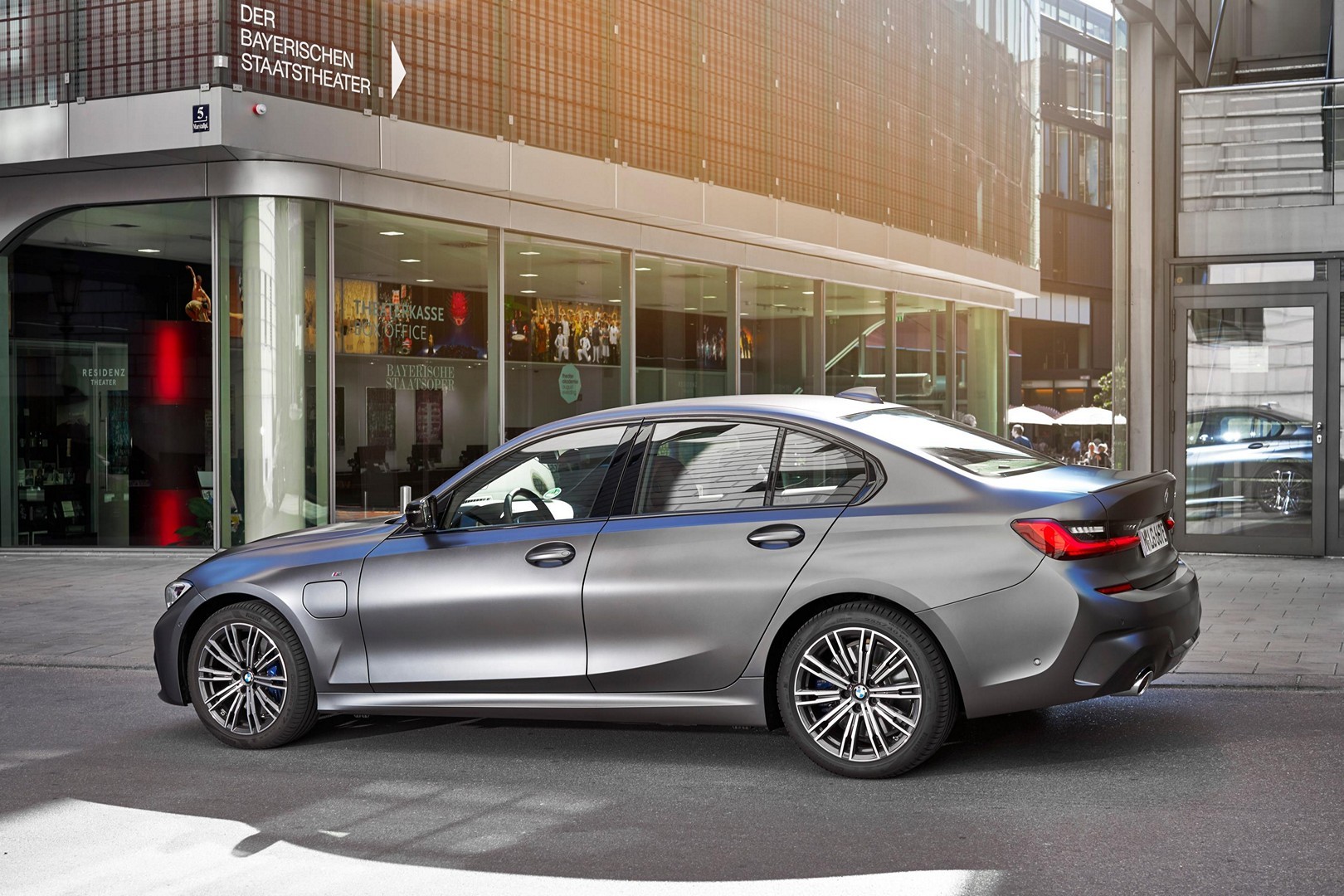 2021 BMW 330e Plug-In Sedan Costs $3,800 More Than 330i - autoevolution