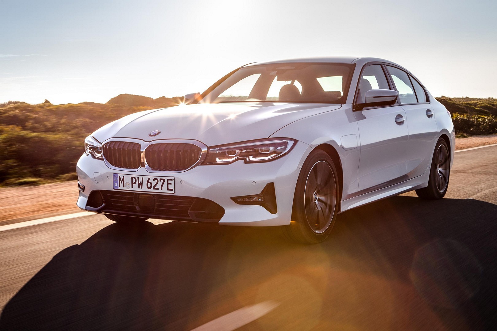 2021 BMW 330e Plug-In Sedan Costs $3,800 More Than 330i - autoevolution