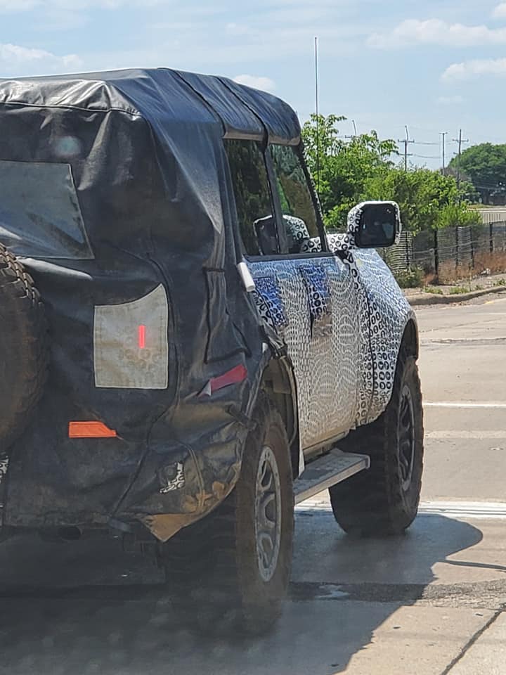2021 Ford Bronco and Bronco Sport Apparently Spied ...