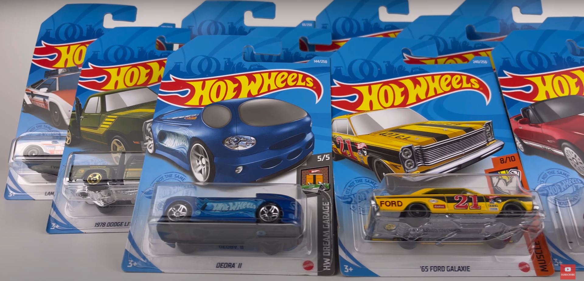 Hot Wheels 10 cars and carrying case (Rare) - collectibles - by