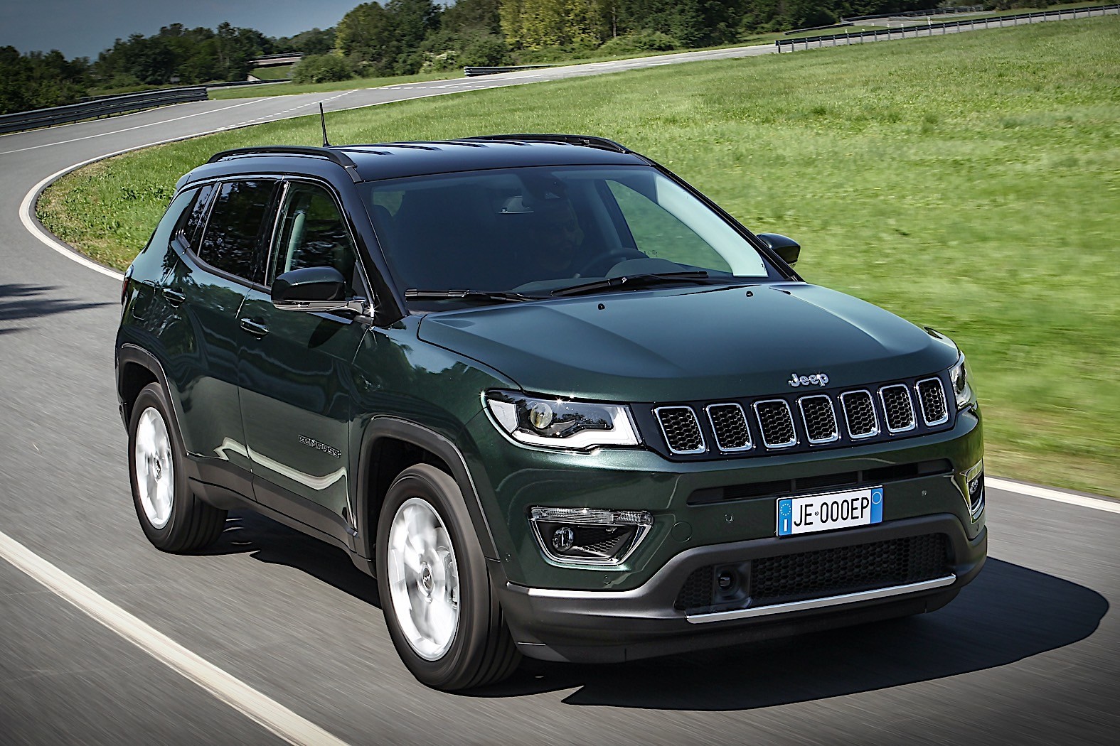 21 Jeep Compass Unveiled With New Turbo Engine Tech Upgrades Autoevolution