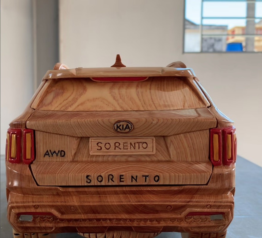2021 Kia Sorento Still Looks Rugged and Reliable in Wooden Version -  autoevolution