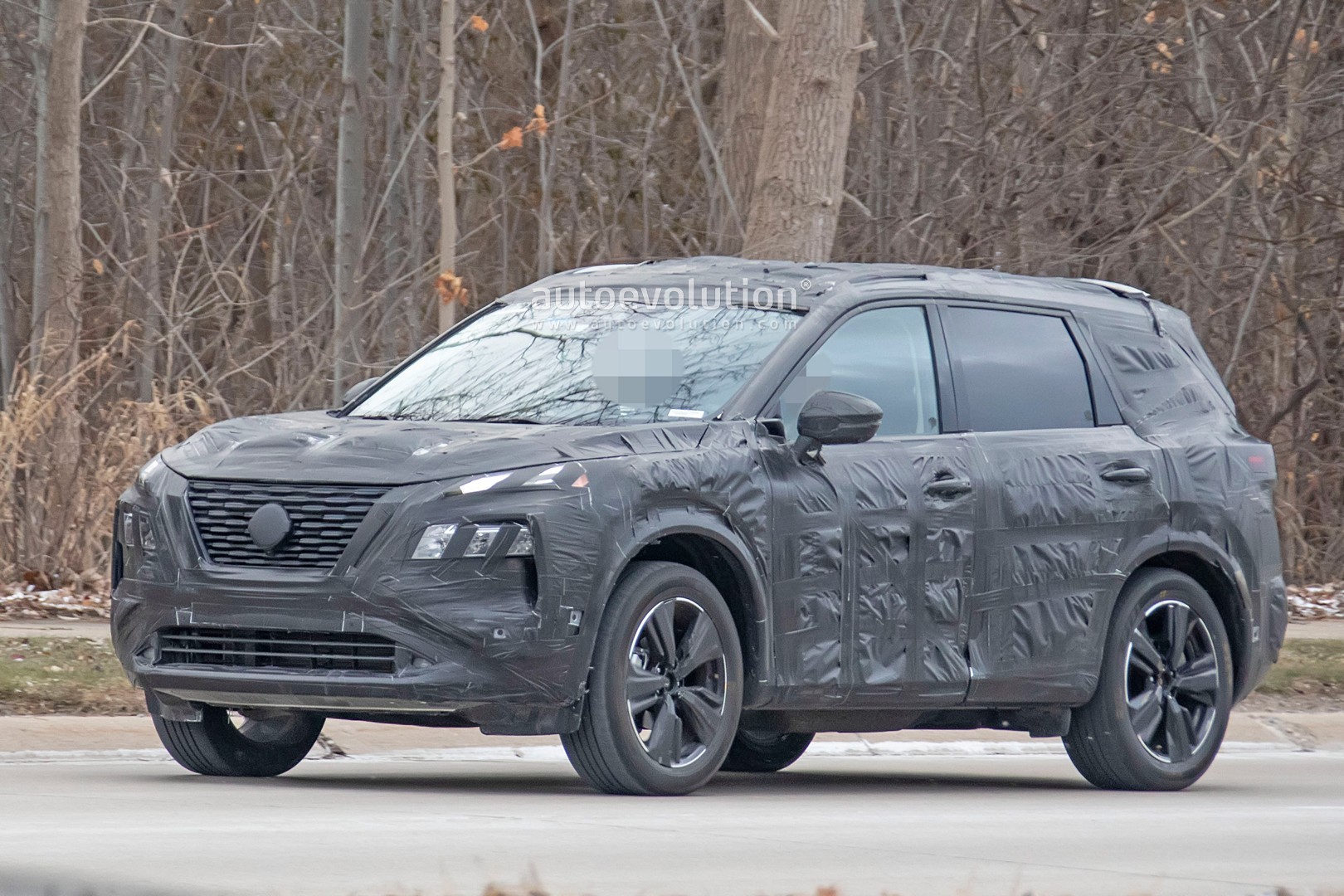 2021 nissan rogue spied with less camo shows digital