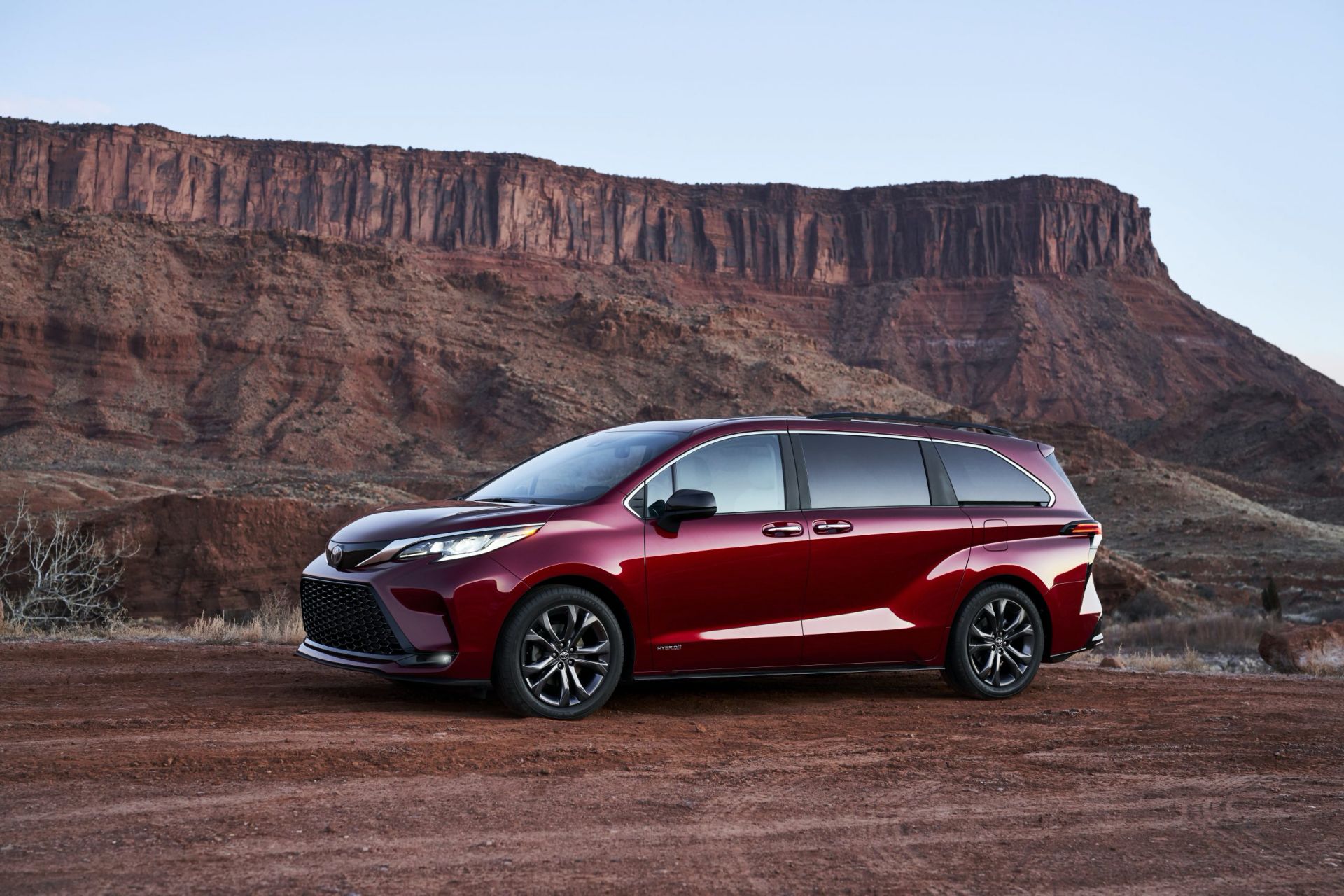 2021 Toyota Sienna Unveiled as Bold New Hybrid Minivan With Available