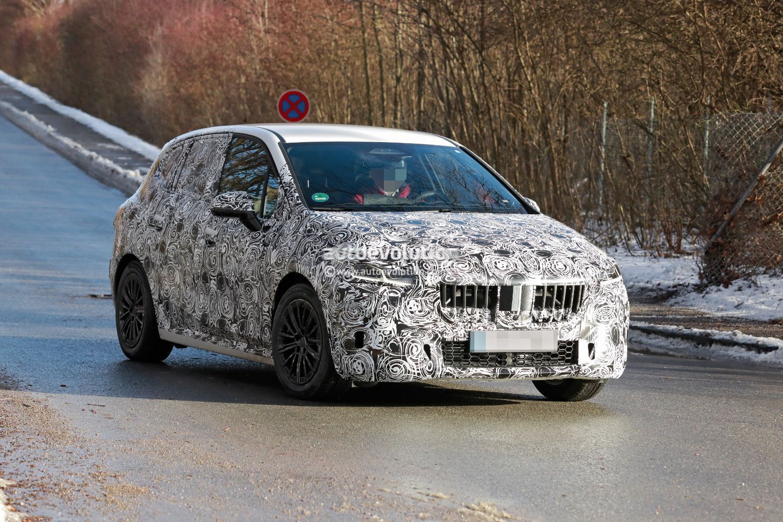 2022 BMW 2 Series Active Tourer Looks Like It Could Eat Whole Families -  autoevolution