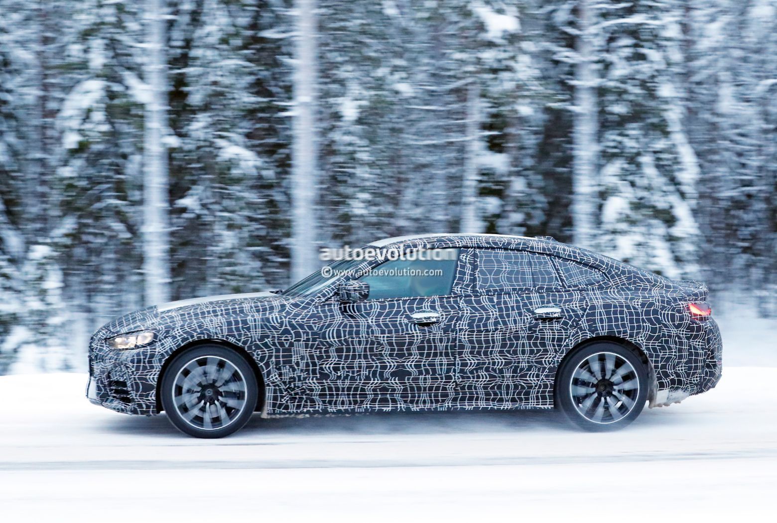 2022 BMW 4 Series Gran Coupe Still Rocking Full Camo Before Official