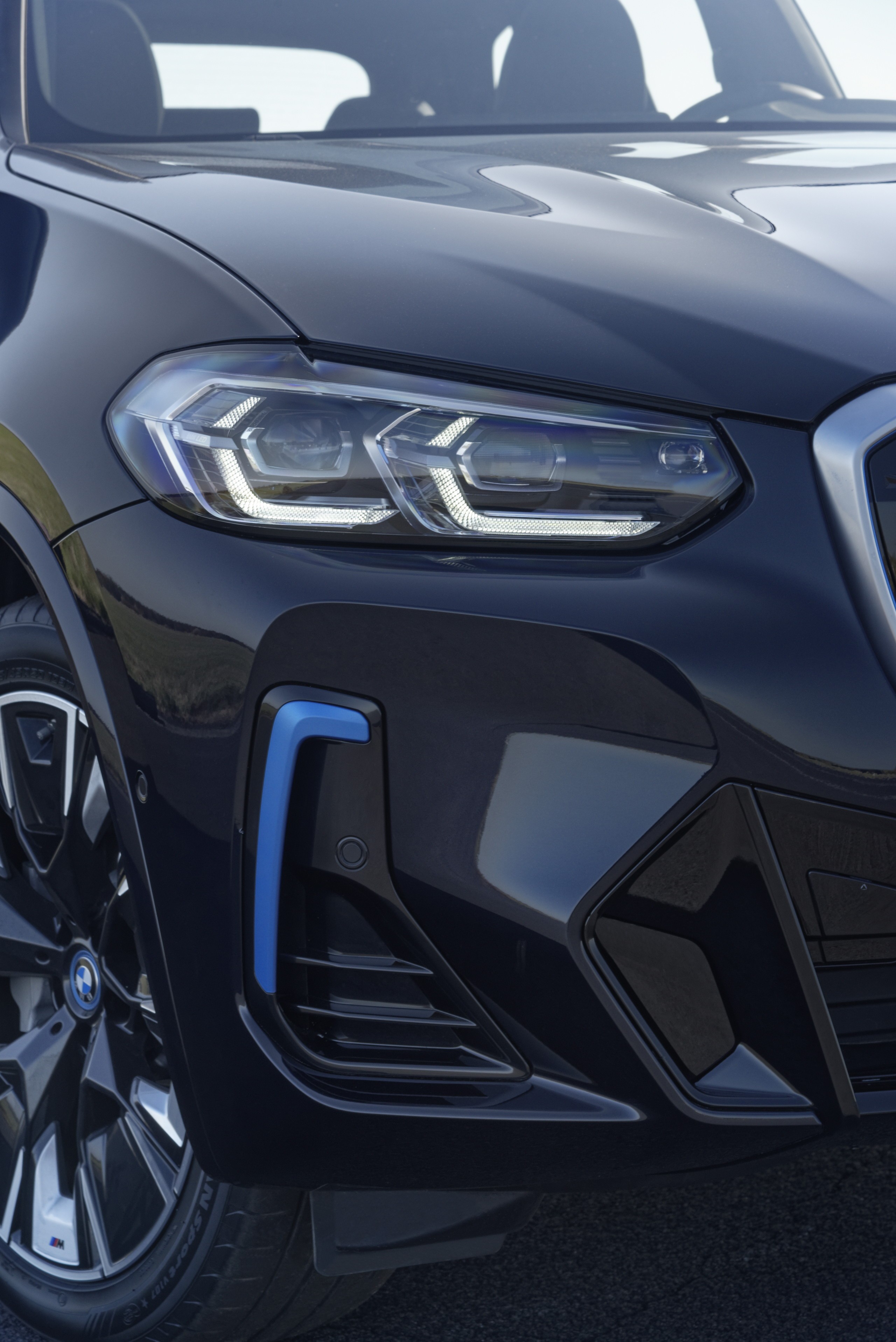 2022 BMW iX3 EV Crossover Gets Bigger Grille and New Tech in Mid-Cycle