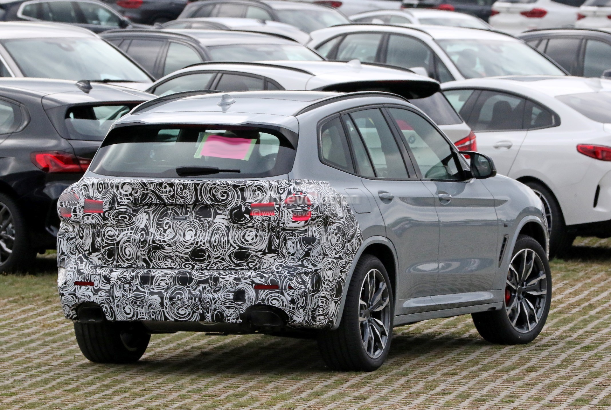 2022 BMW X3 M40i Spied Together With X4 M - autoevolution
