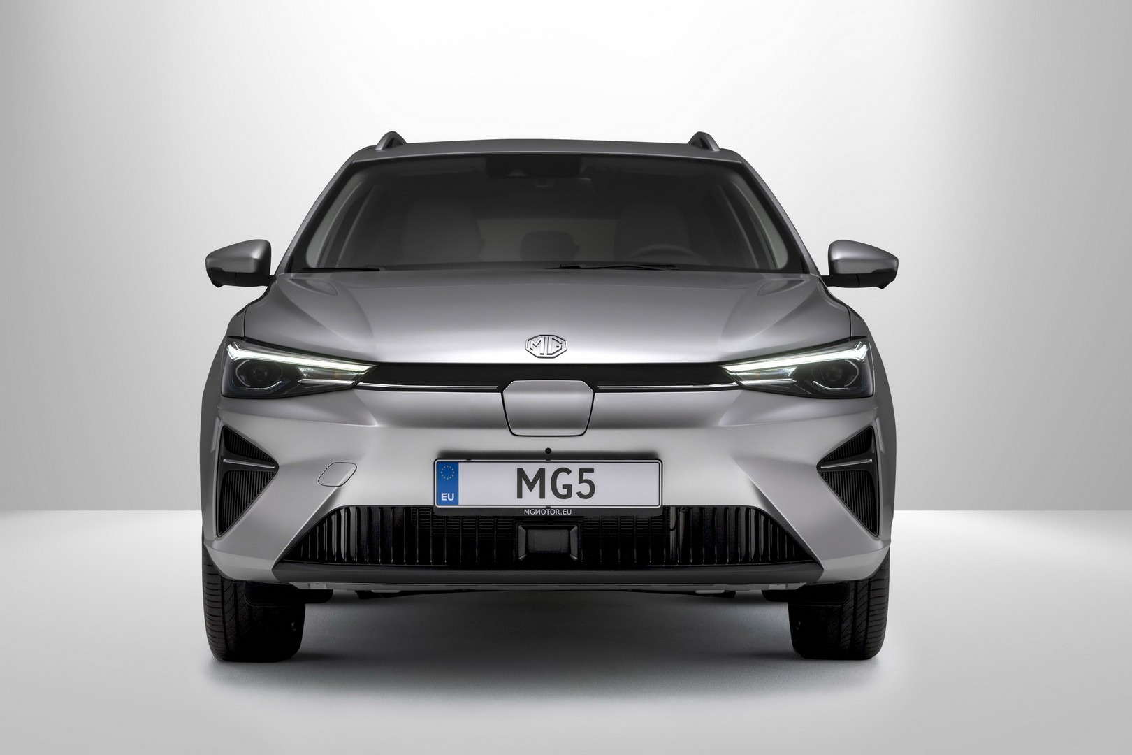 2022-mg5-ev-starting-price-announced-it-s-pretty-well-equipped_5.jpg (1620×1080)