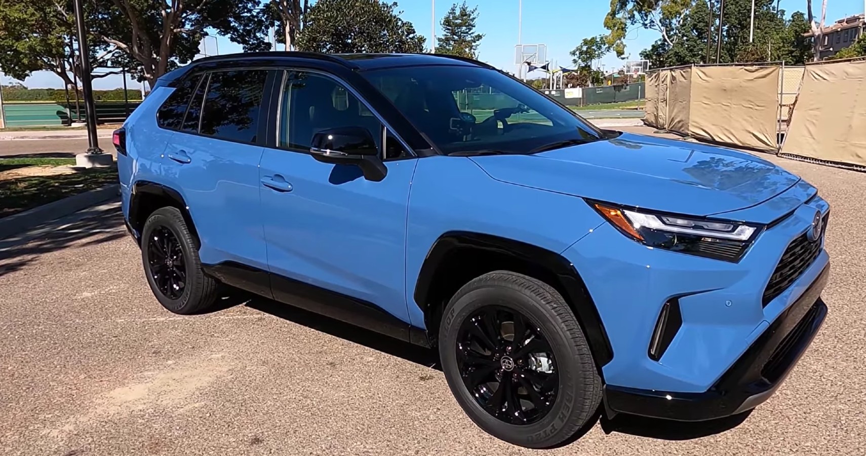 2022 Toyota Rav4 Xse Hybrid Is A Competent Handsome Family Perfect Electrified Suv 8 