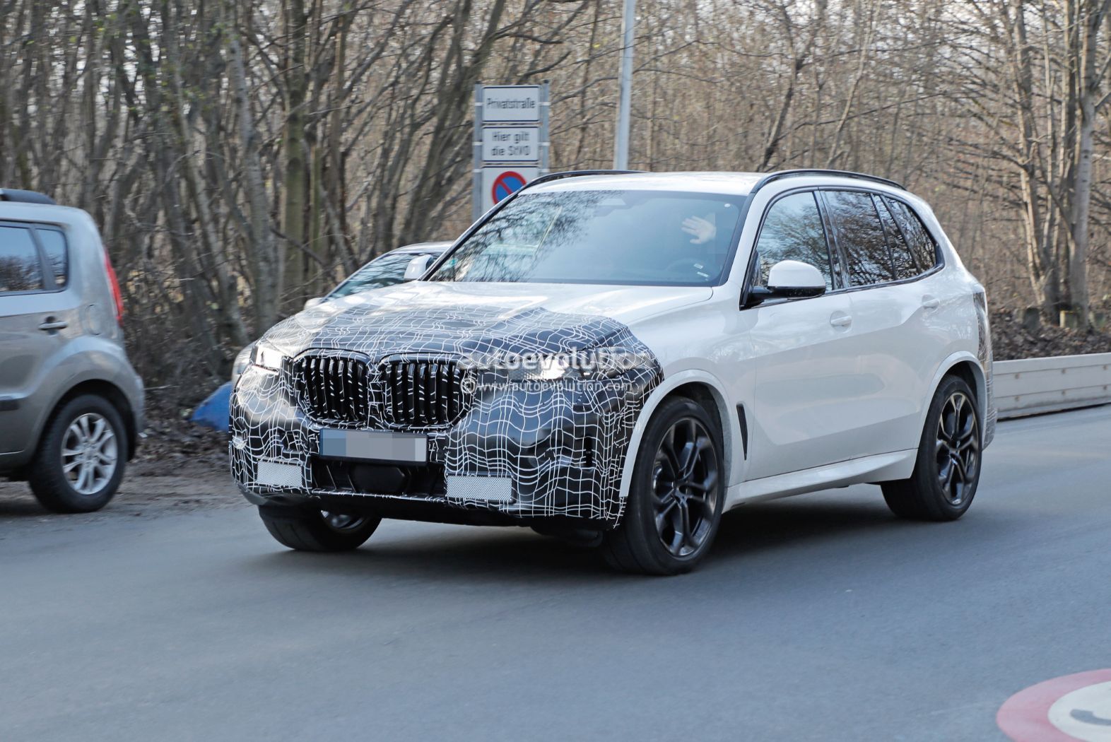 2023 BMW X5 Facelift Rendered With Discreet Visual Tweaks