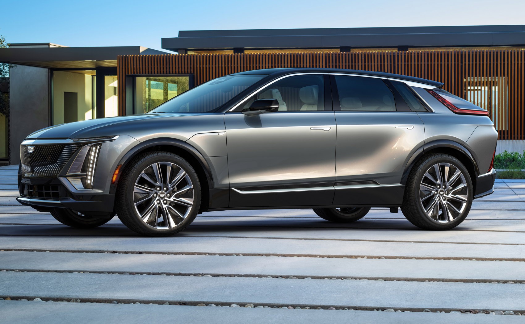 2023 Cadillac Lyriq Pros and Cons Can It Succeed in the Luxury EV SUV