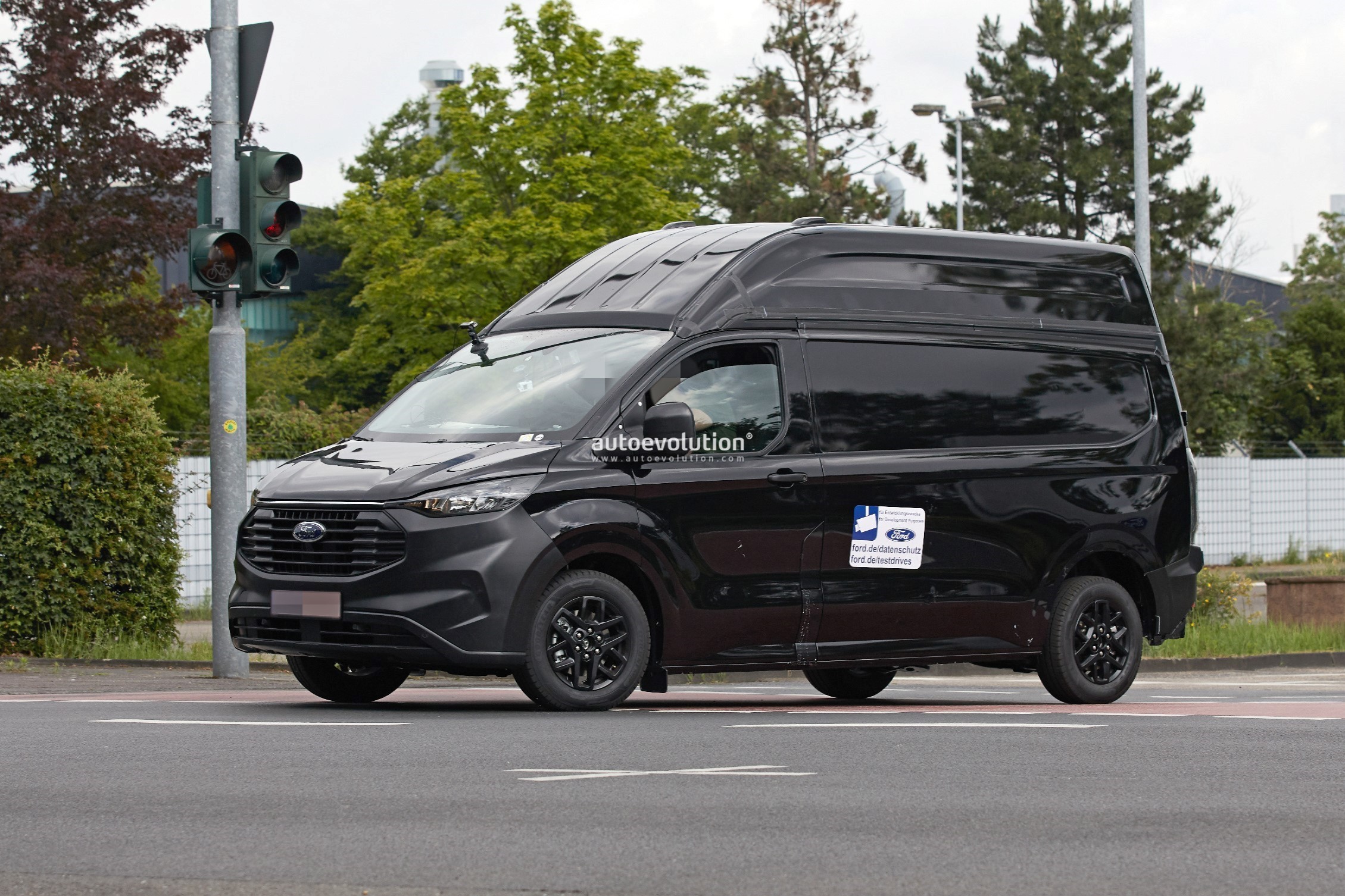 Ford Transit Custom With Plastic Front Bumper autoevolution