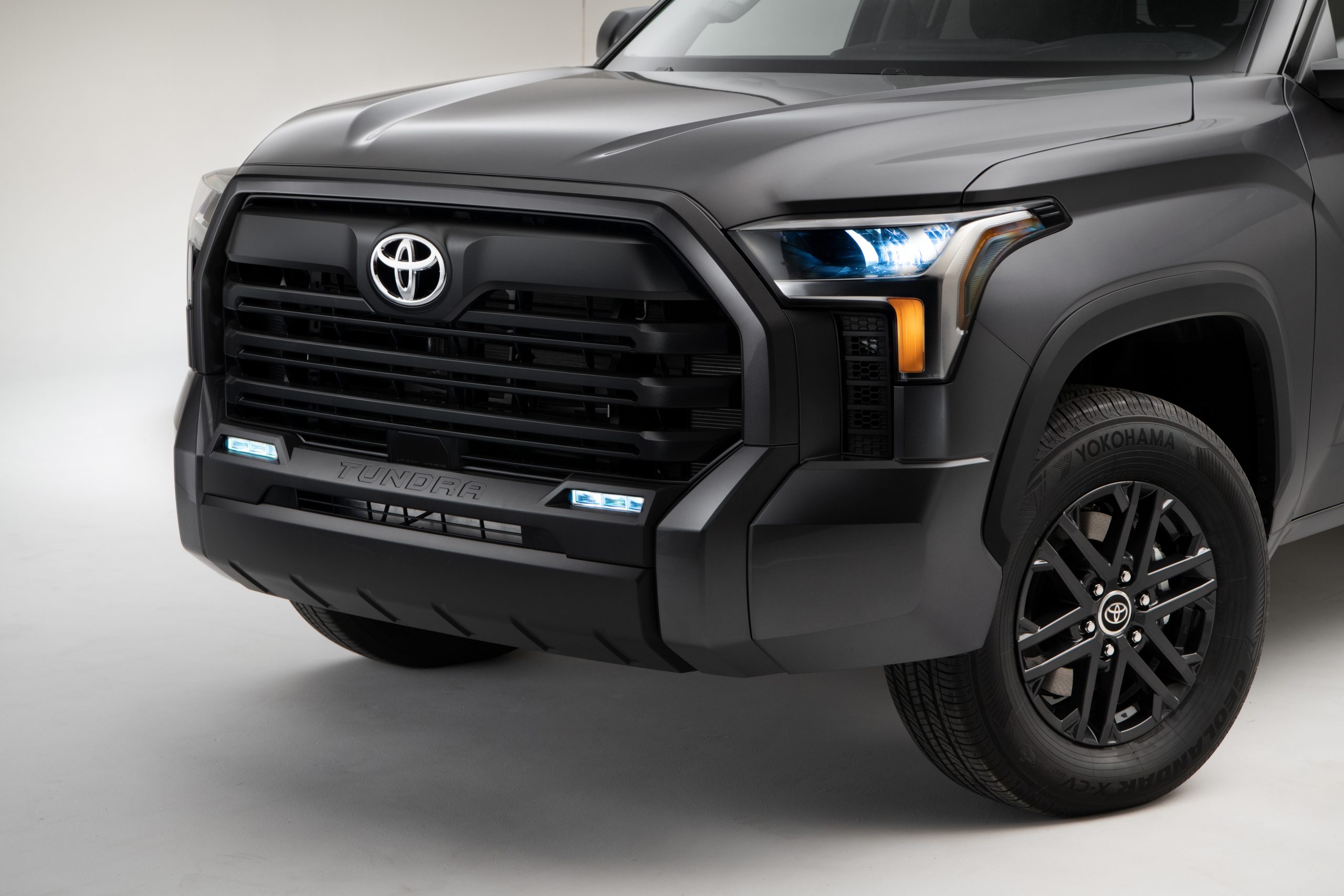 2023 Toyota Tundra Flaunts SR5Exclusive SX Package, One Fewer Engine