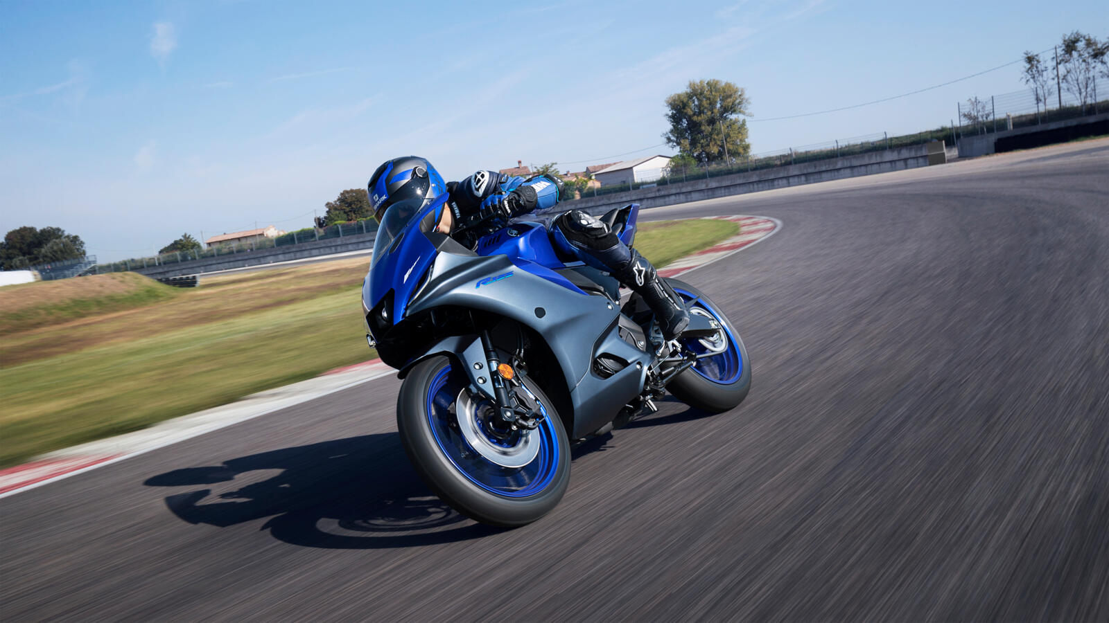 2023 Yamaha R125 Is the Ultimate Starter Weapon, Now With Redesigned ...
