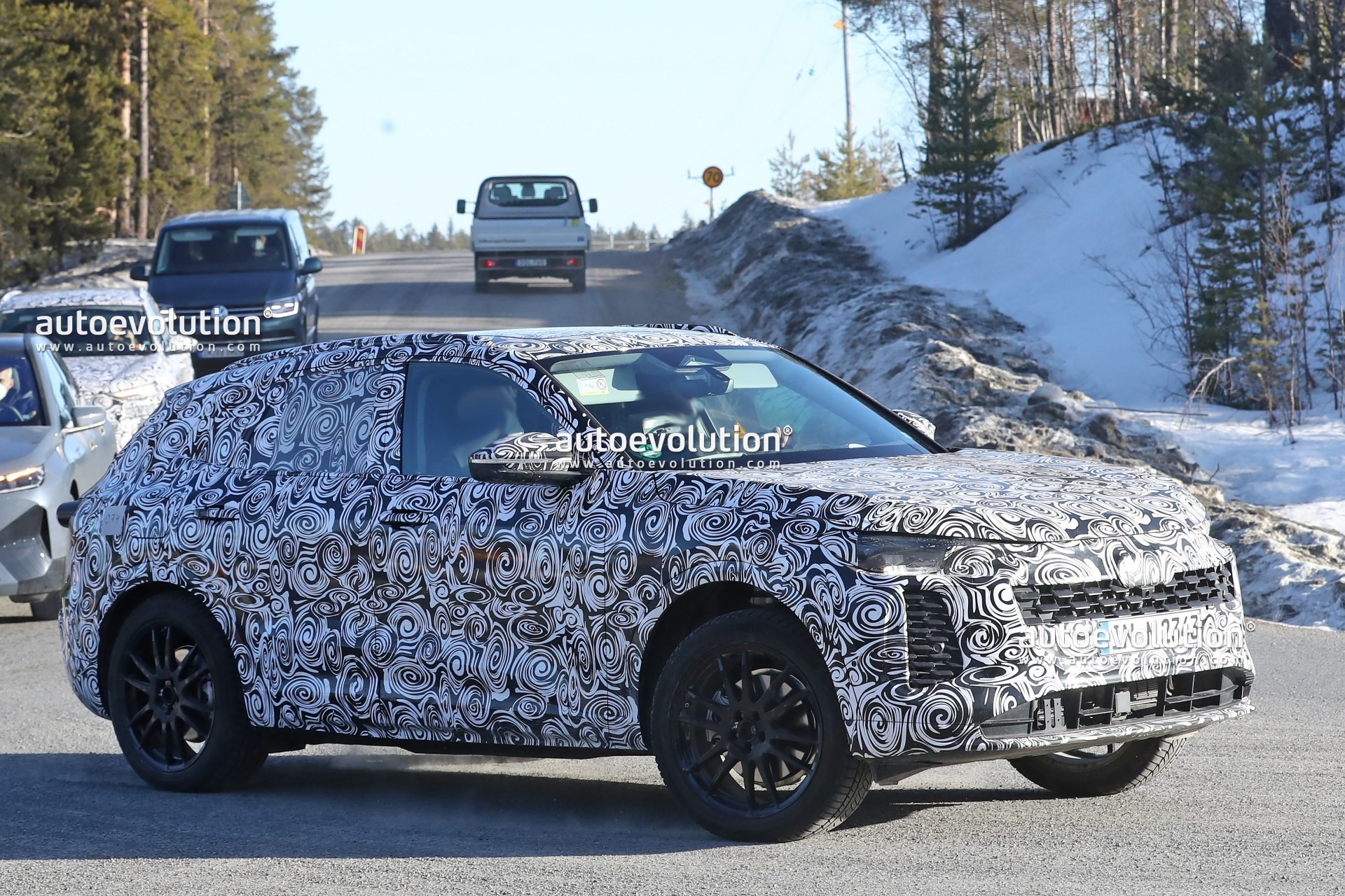 2024 Audi Q5 rendering takes after first spy shots with prototypes