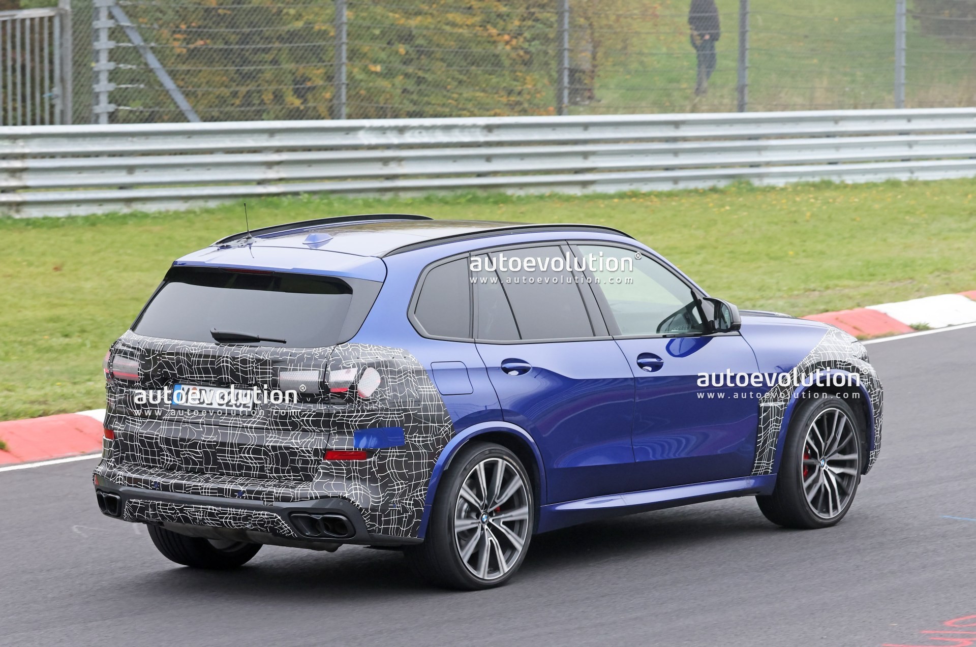 2024 BMW X5 M60i Hits the Nurburgring With Its Big Grille and Gets