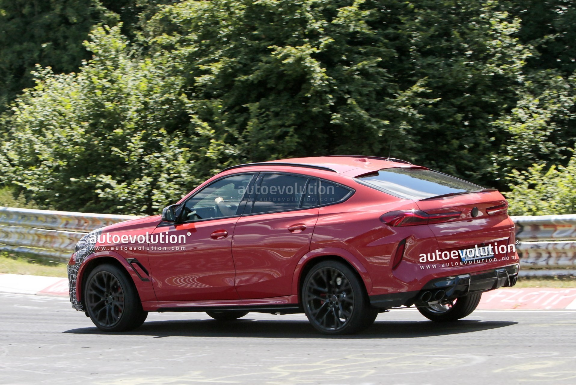 2024 Bmw X6 M Facelift Spied With Minimal Camouflage Its Not Ready