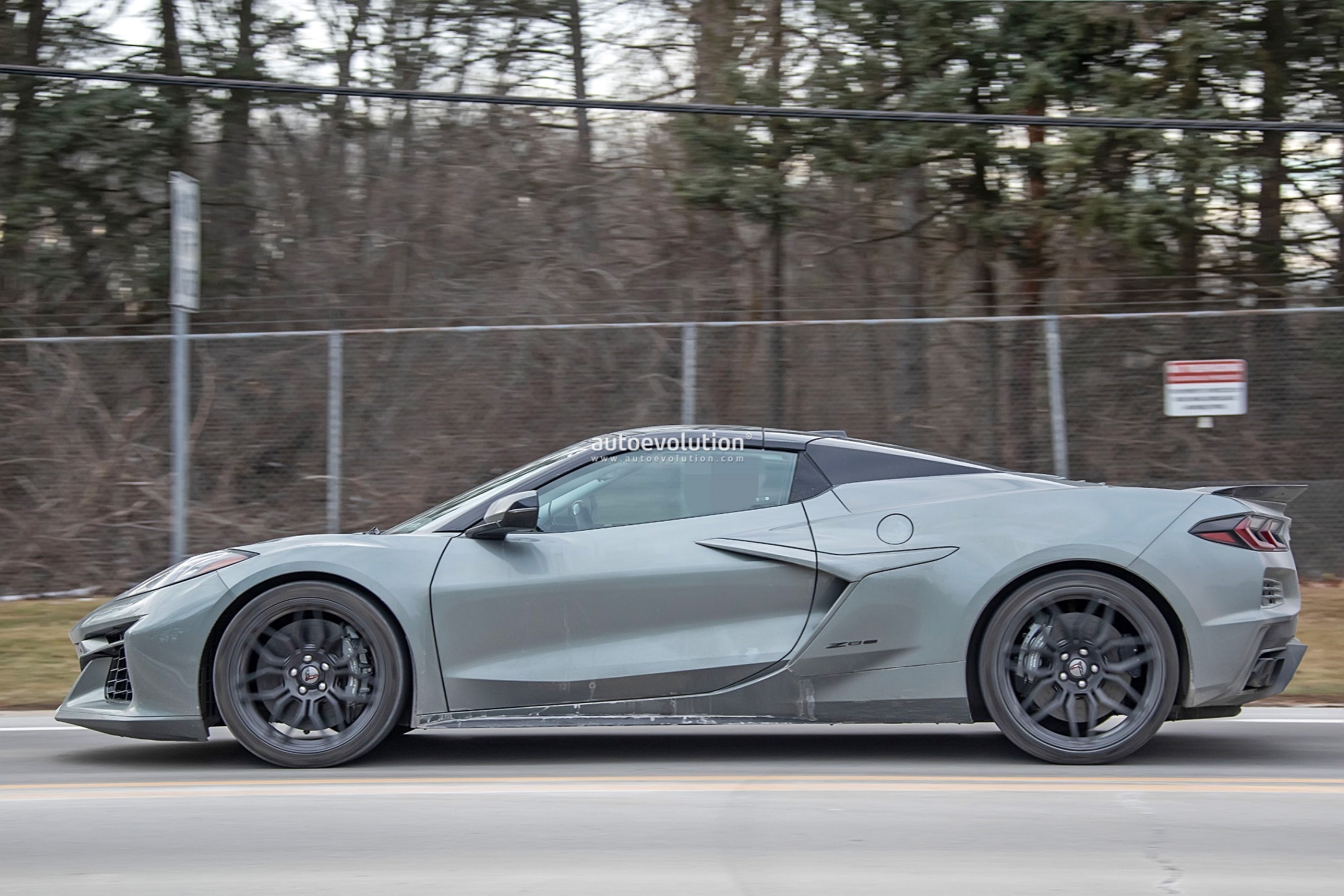 2024 Chevrolet Corvette ERay Spied Without Any Camouflage, It’s Wider