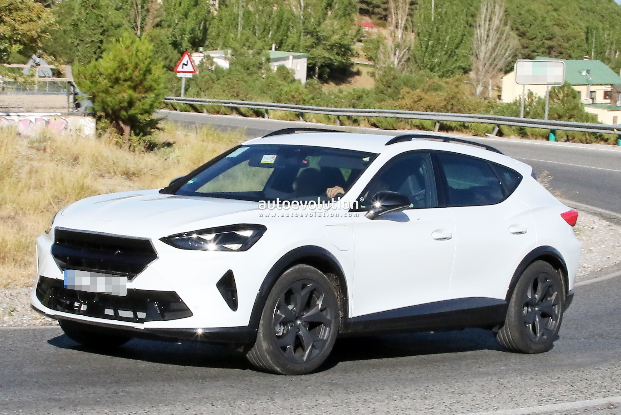 2024 Cupra Formentor Spied: VW Golf-Based Compact Crossover Shows Refreshed  Design - autoevolution