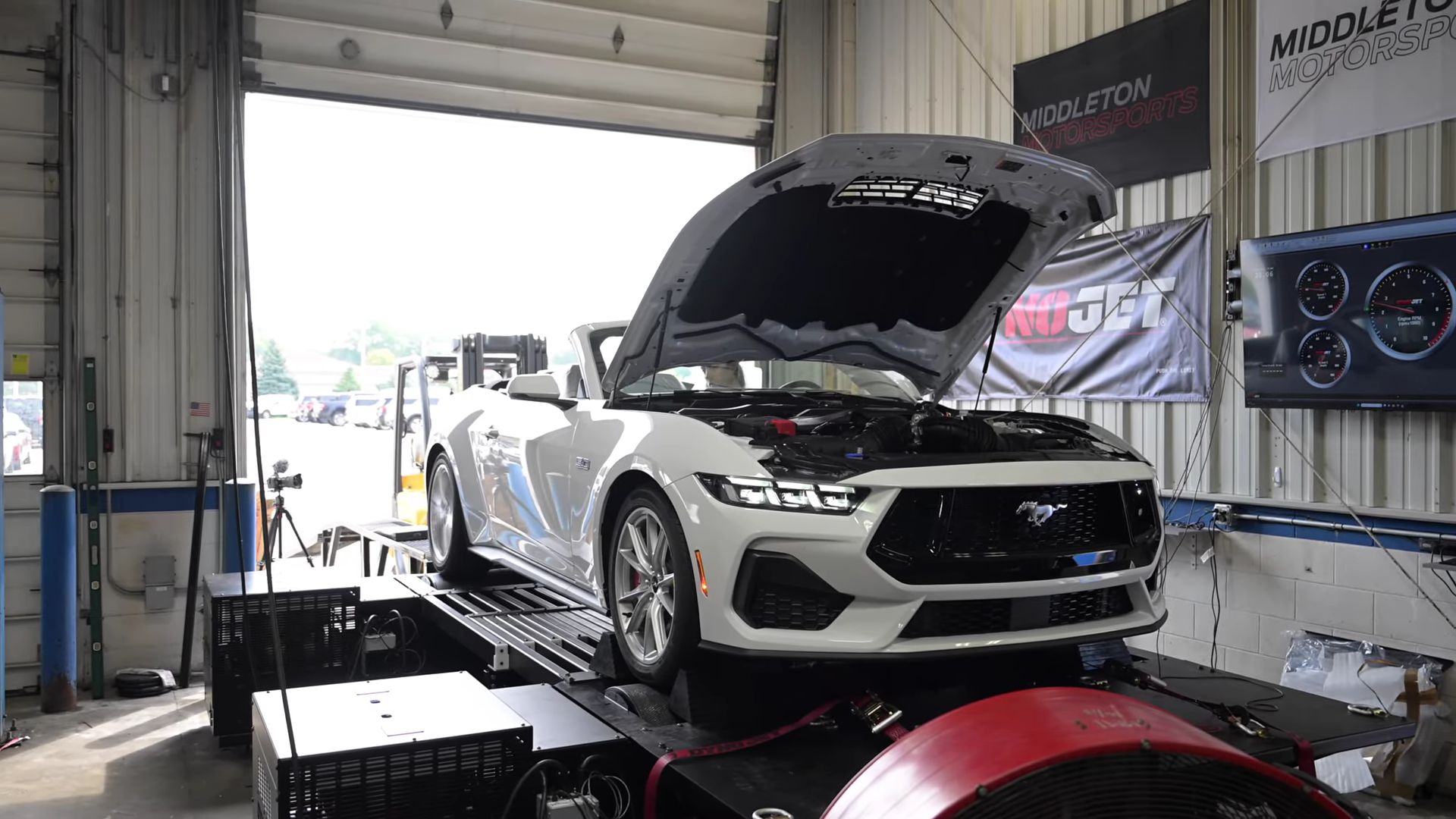 2024 Ford Mustang GT Dyno Testing Reveals Nearly 410 HP at the Rear