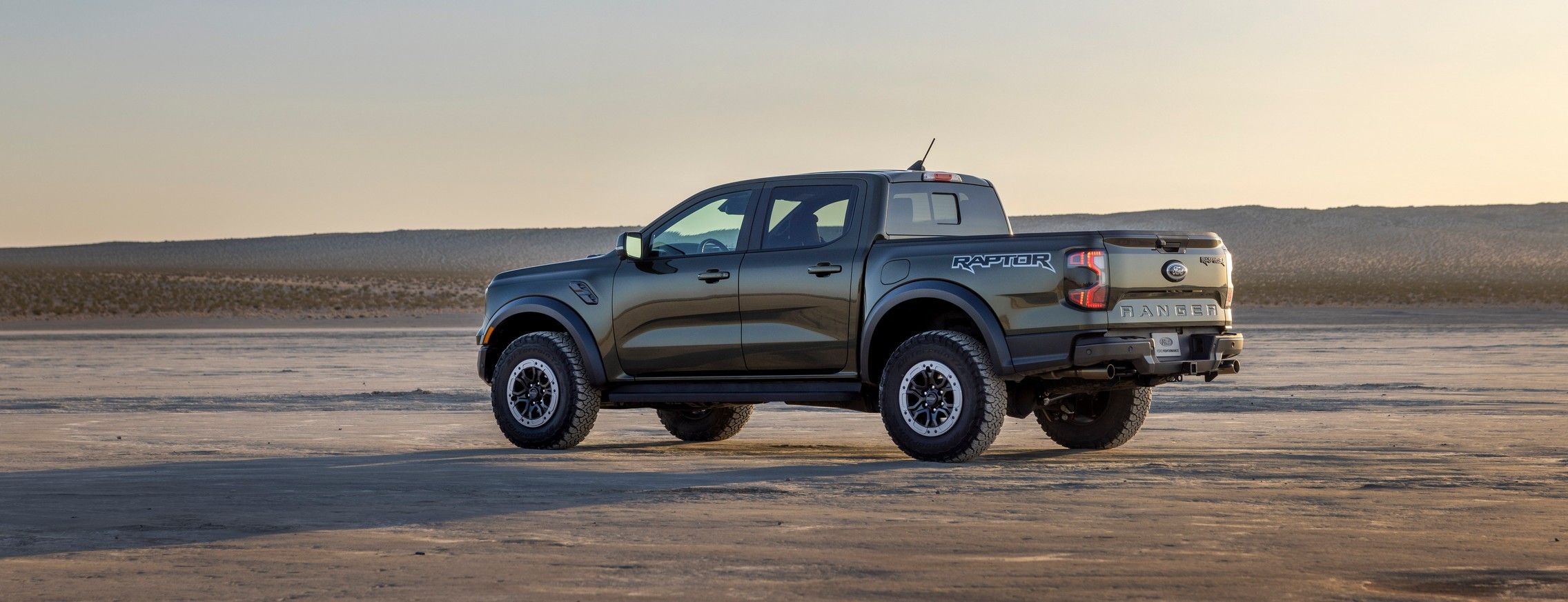 2024 Ford Ranger Raptor Finally Reaches America With Ranger in Tow To