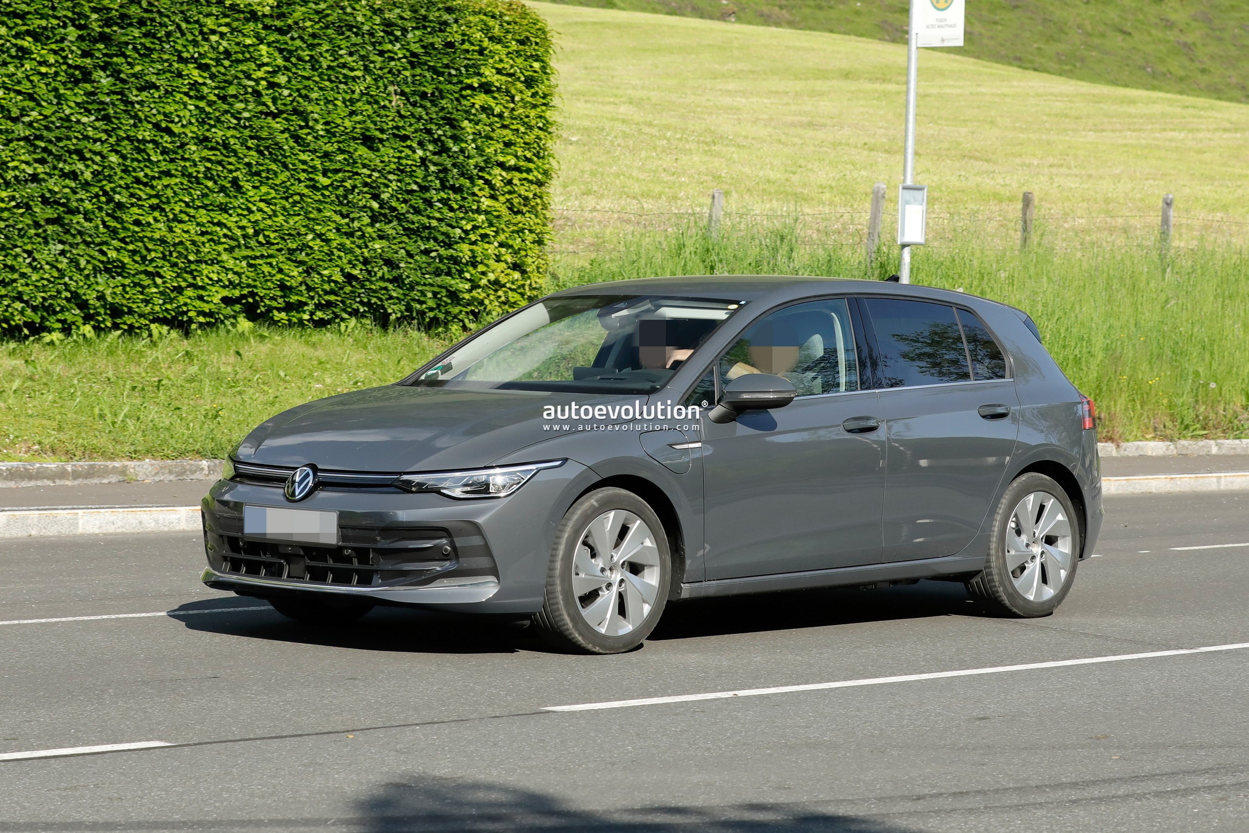 2024 VW Golf Caught Undisguised, Facelifted Hatch Shows Big