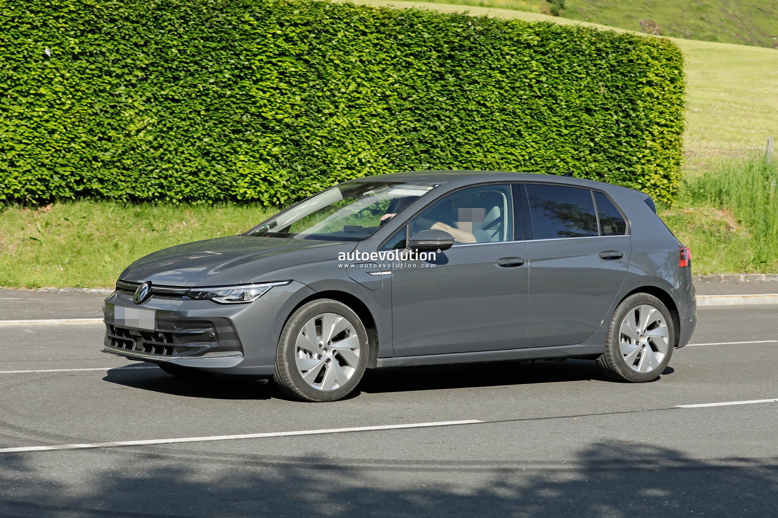 2024 VW Golf Caught Undisguised, Facelifted Hatch Shows Big