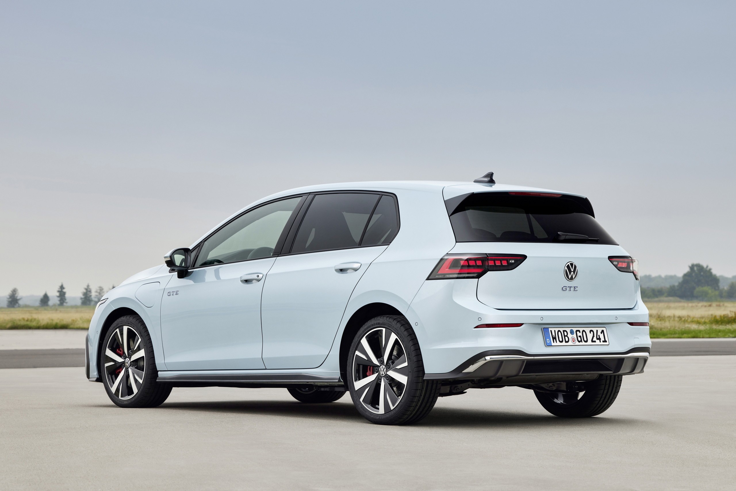 2025 VW Golf Unveiled With Subtle Design Updates, New Tech, and More