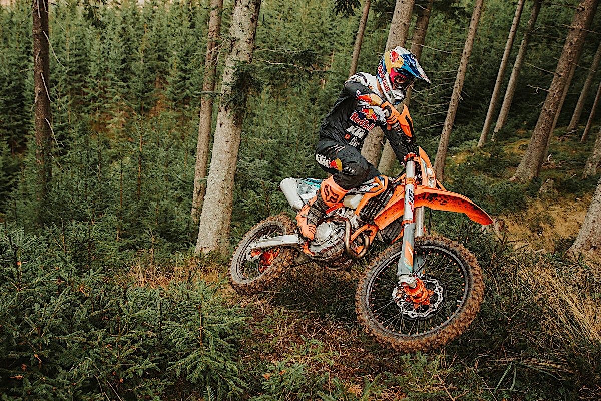 350 EXCF WESS Is the First KTM Enduro Bike with WP Air Fork