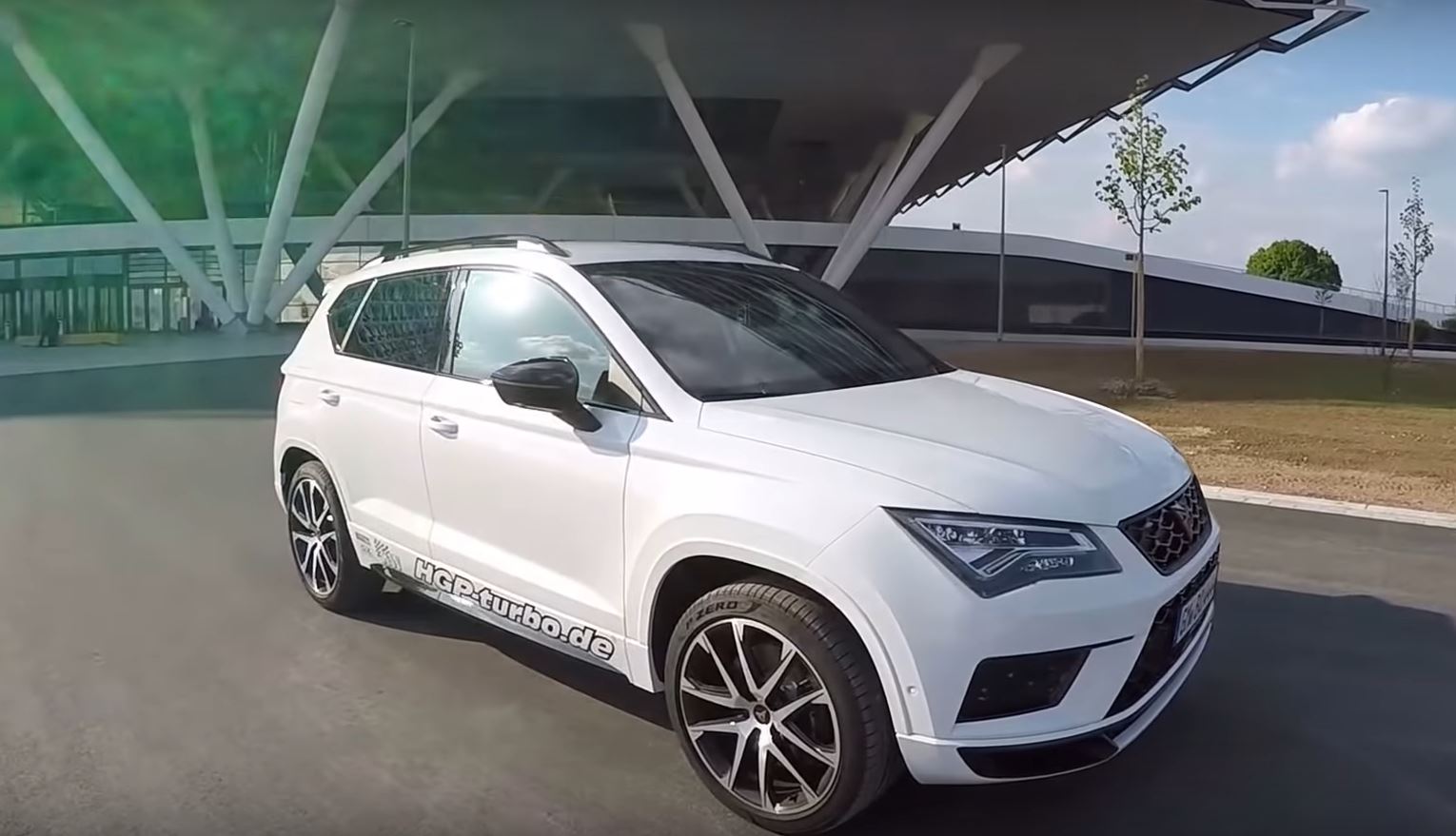 480 HP Cupra Ateca Exists, Does 0 to 100 KM/H in 3.6 Seconds - autoevolution
