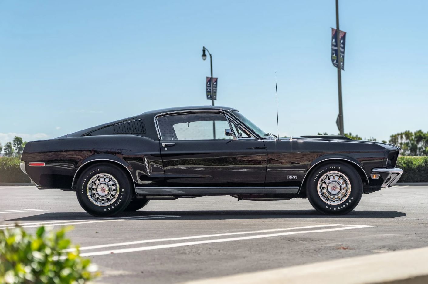 50 Years Ago Ford Sold Almost Three Million Mustangs Thanks to These ...