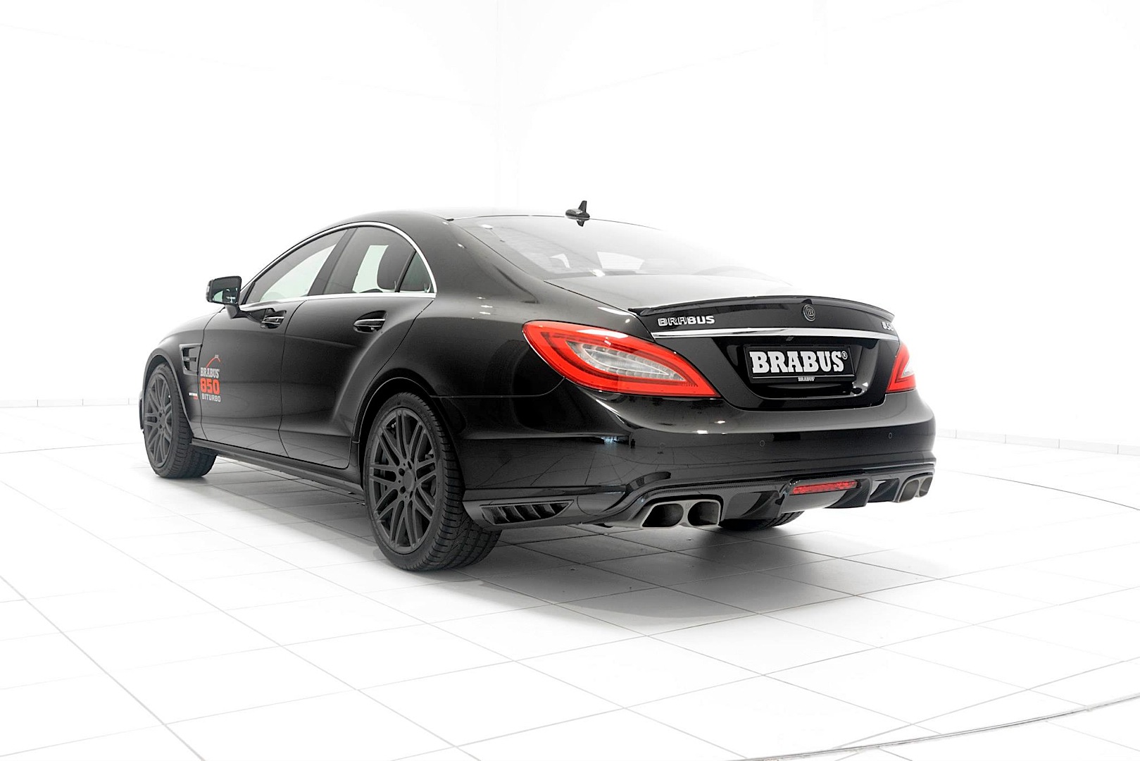 Cls 63 Amg By Fi Exhausts Sounds Both Mellow And Angry