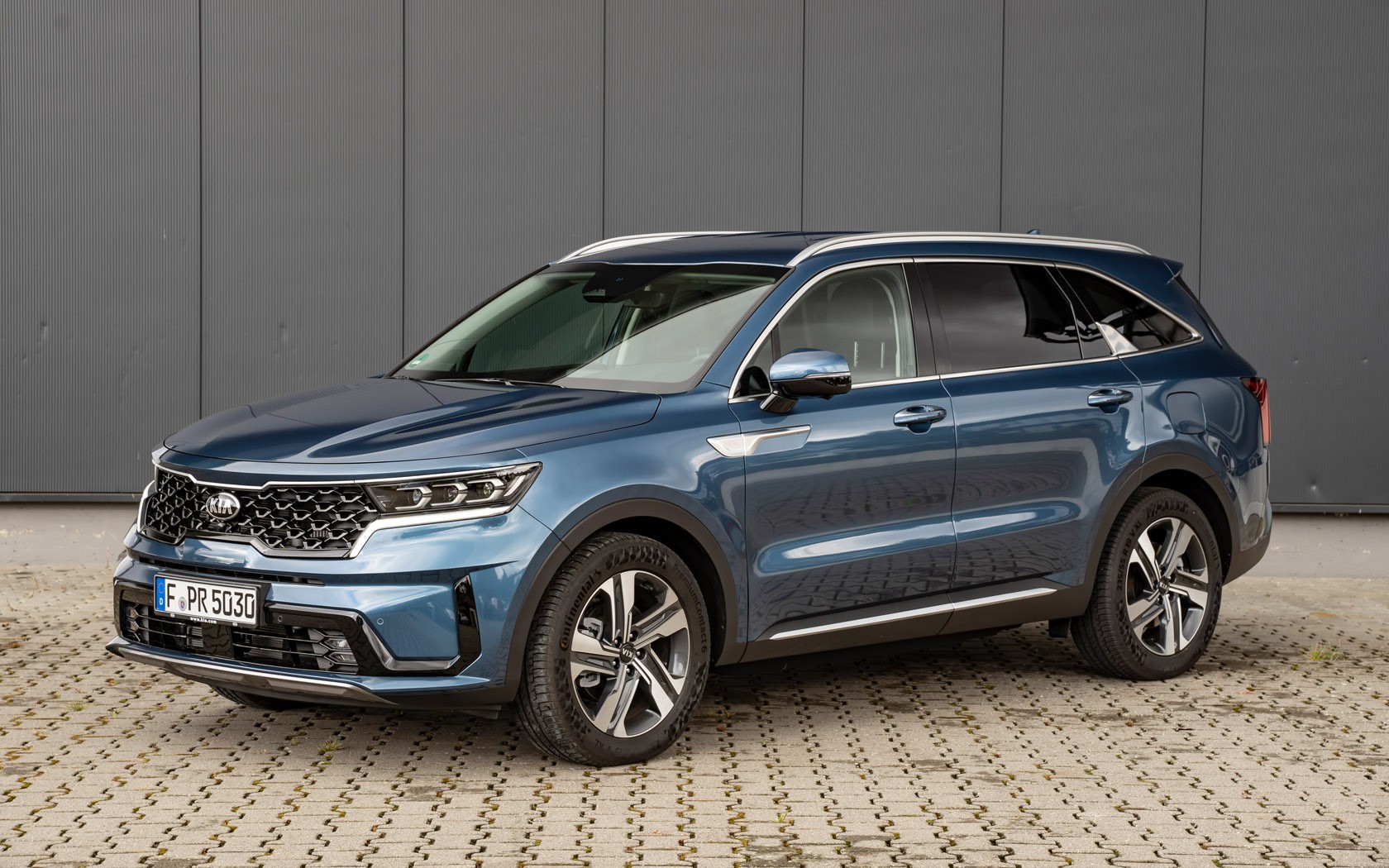 A Look at the New Platform and PHEV Powertrain of the 2021 Kia Sorento ...