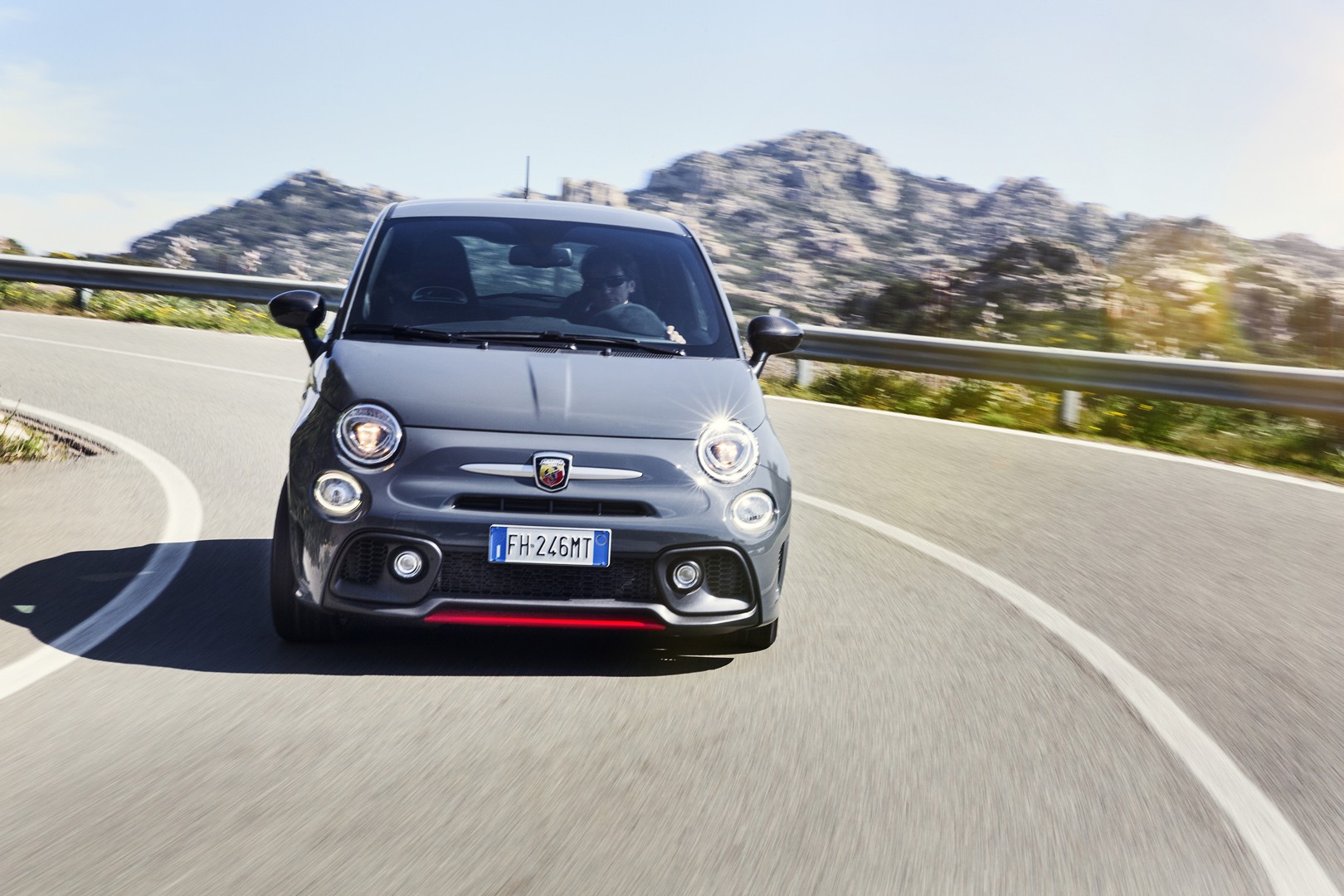 Abarth 595 Pista and 695 XSR Yamaha Photos Will Have Fiat 