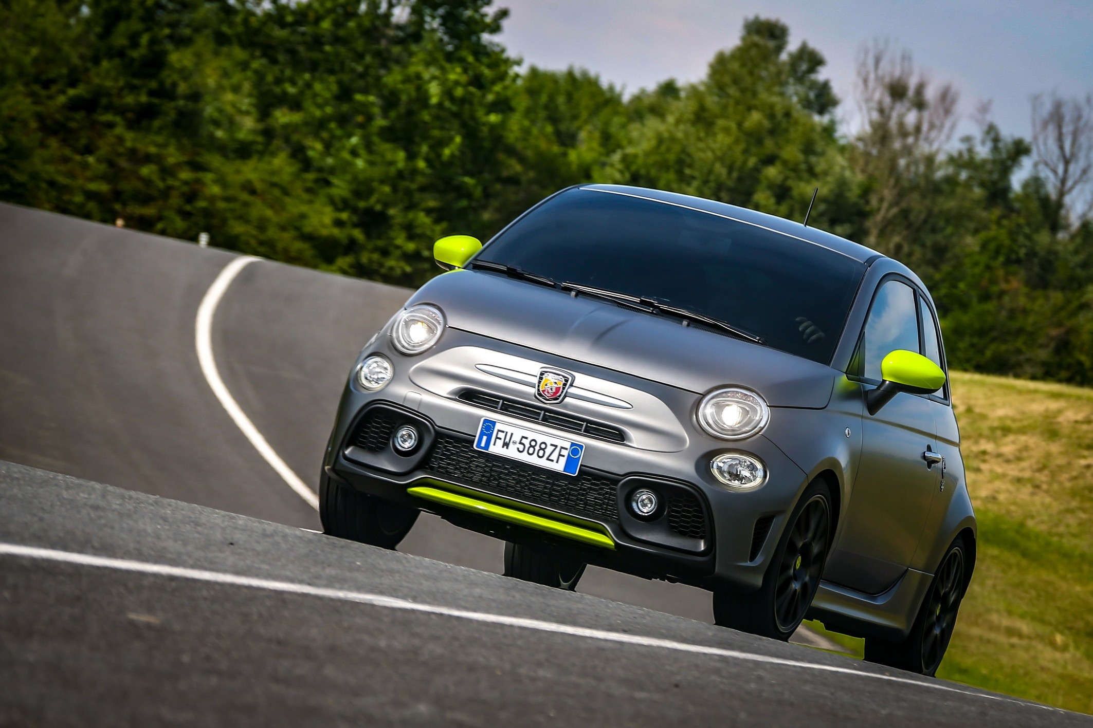 Abarth Launches 595 Pista As Fiat Develops Next-Generation 500, 500e -  autoevolution