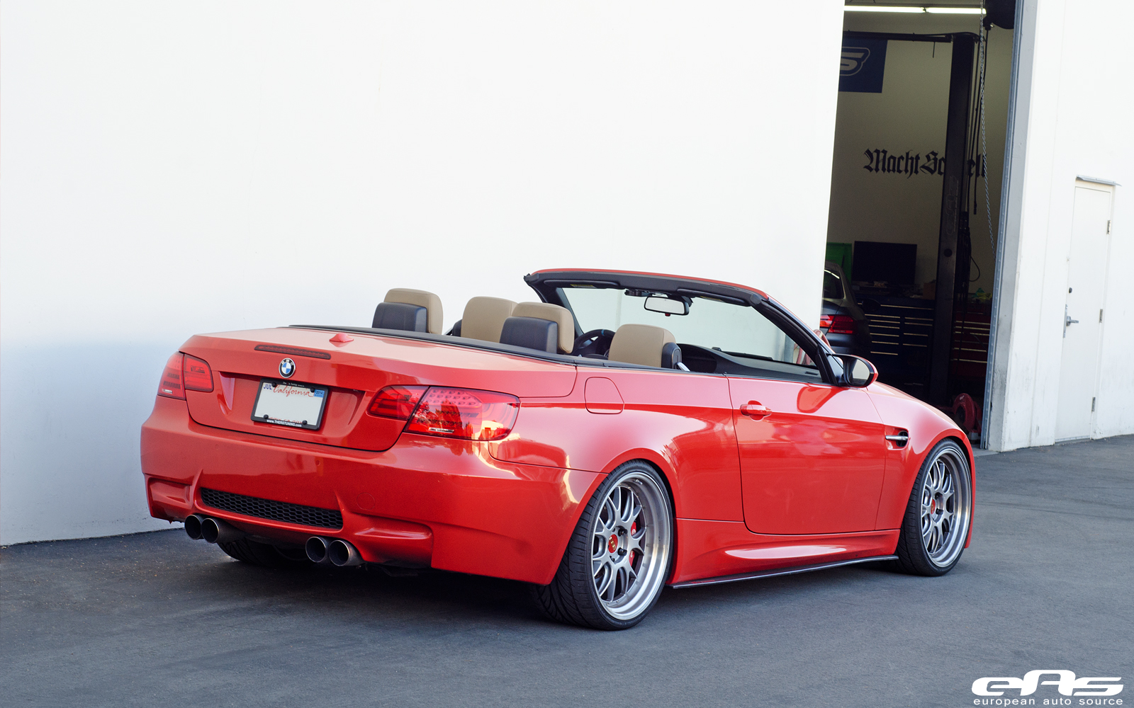 Aggressive BMW E93 M3 Is Perfect for the End of the Summer 