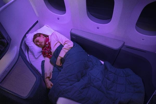 Air New Zealand Breaks the Ice With a Nonstop Flight From New York to ...