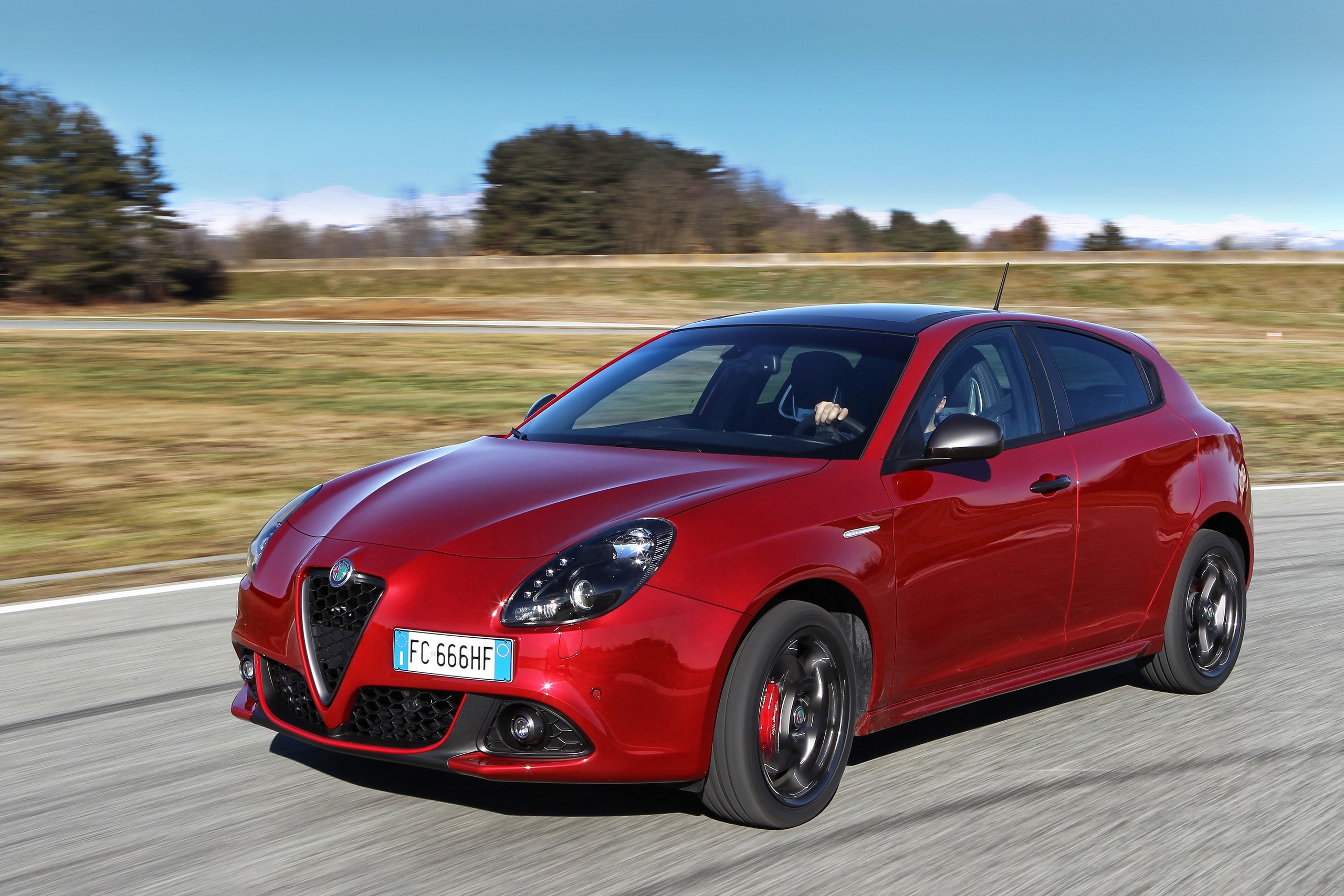 Alfa Romeo Giulietta Finale Edizione Sends Off The Italian Hatch