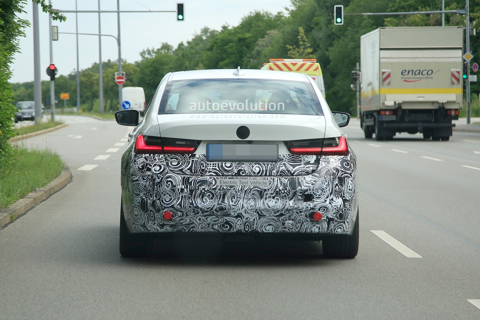 All Electric Bmw 3 Series Spied In The Open Launches In 2023