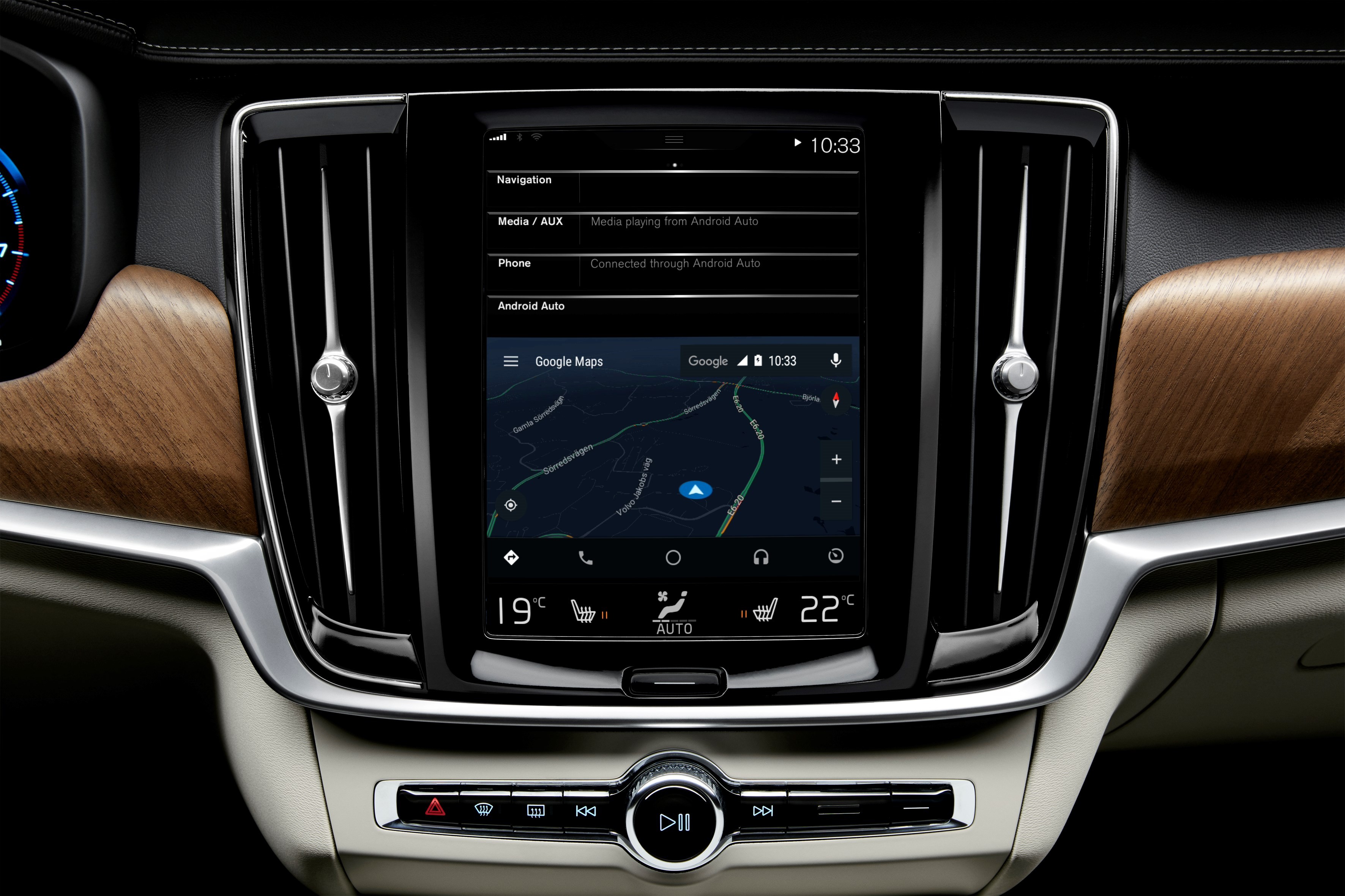android auto now available for volvo 90 series models_2
