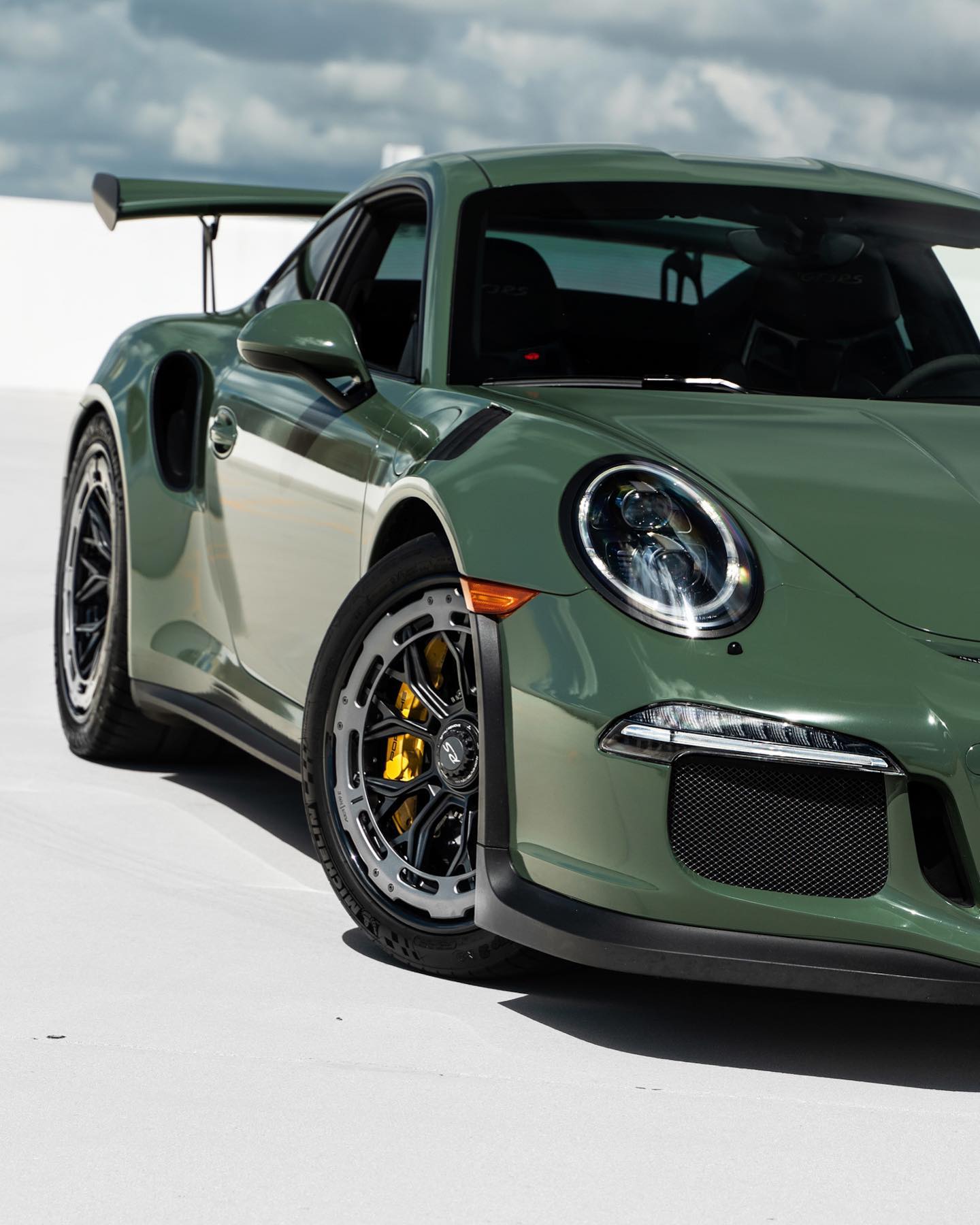 Army Green Porsche 911 GT3 RS Flaunts Staggered, Charcoal Aerodiscs ...
