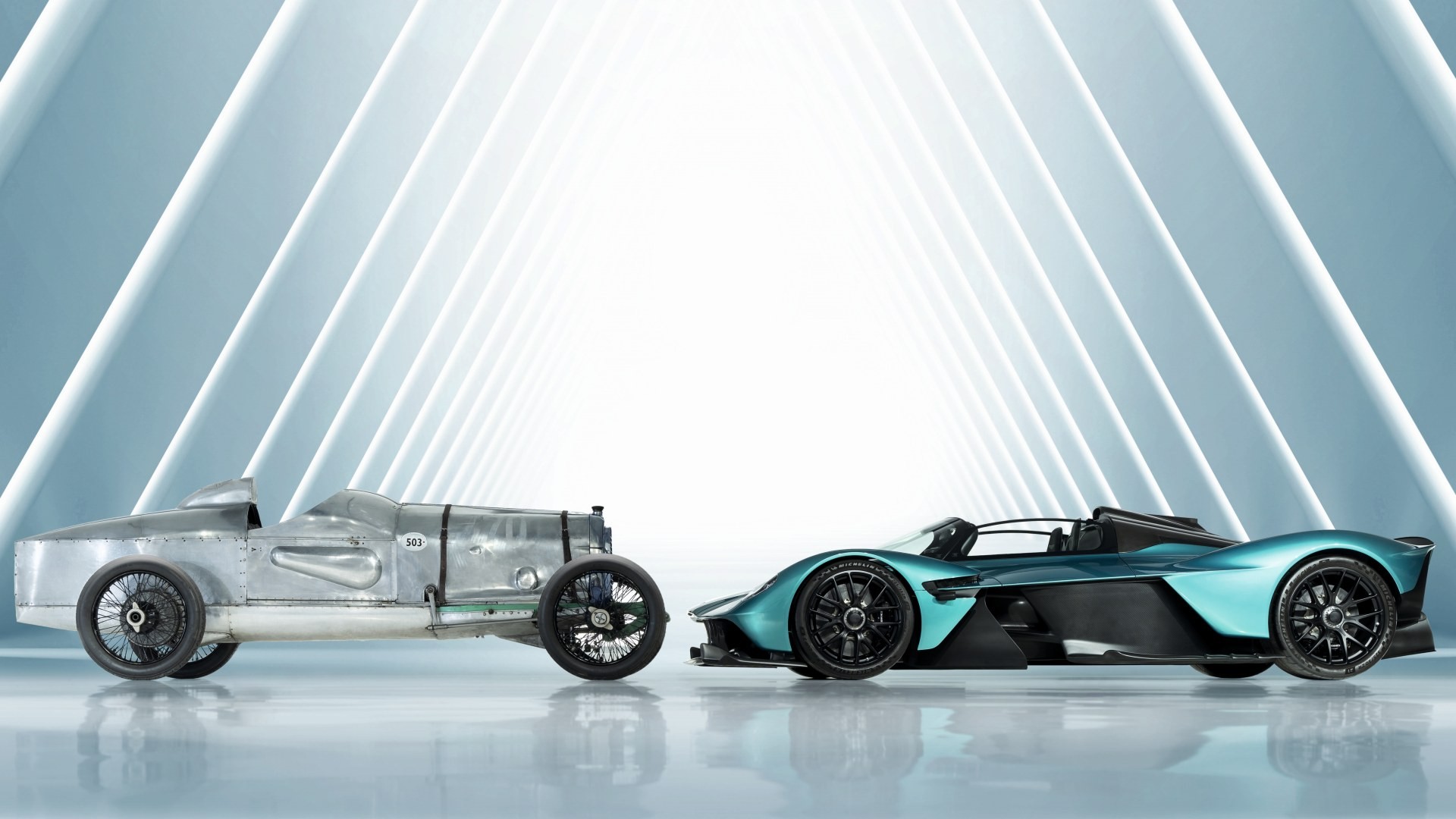 Fernando Alonso Gets His “Dream Car” from Aston Martin F1: a DBX707 -  autoevolution