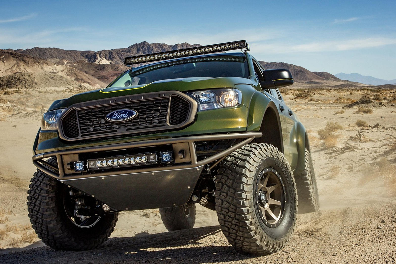 2015 - [Ford] Everest / Ranger restylé - Page 4 Baja-forged-ford-ranger-is-the-perfect-substitute-for-the-missing-raptor-version_5