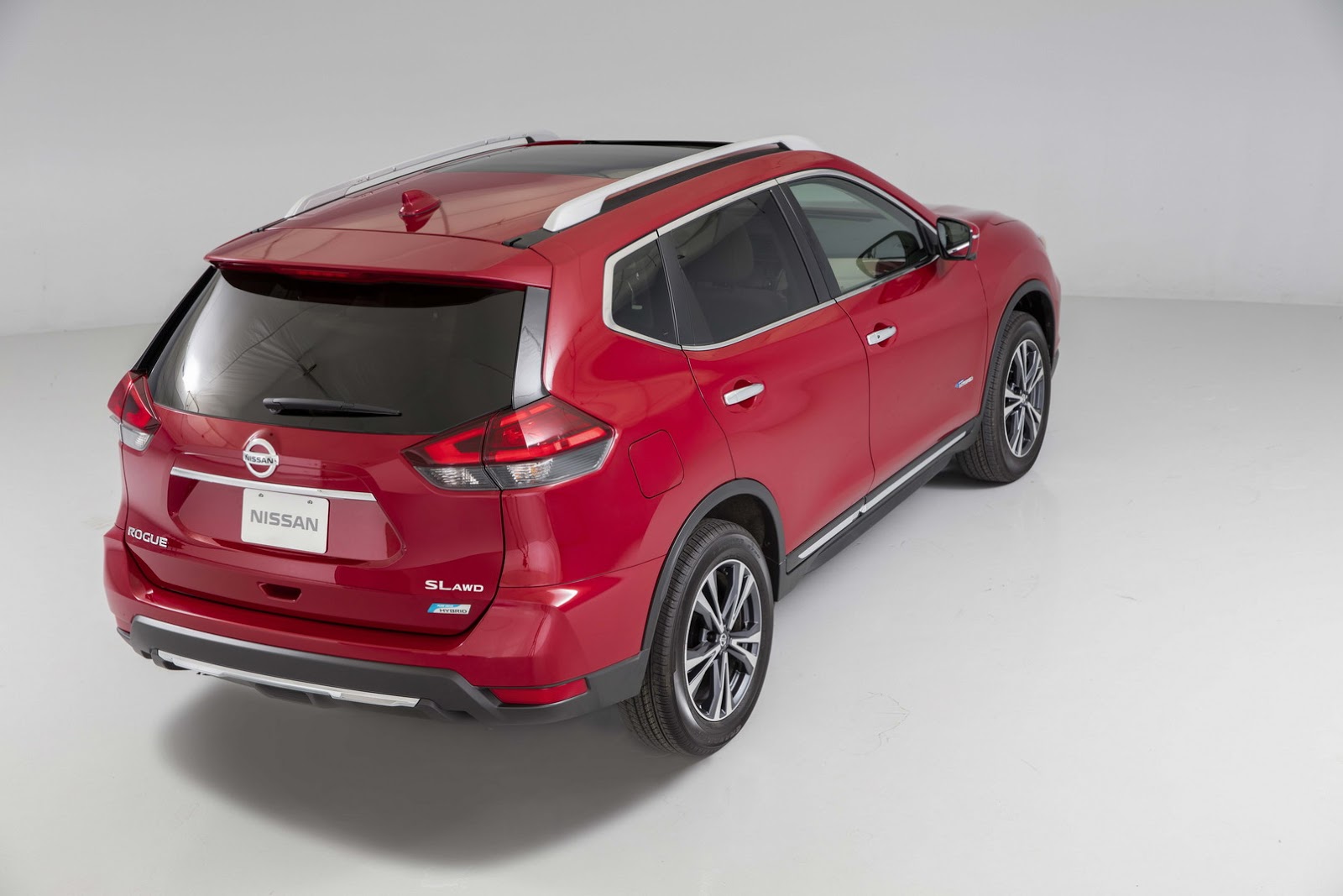 Base Price Increases for 2017 Nissan Rogue Facelift by $530 - autoevolution