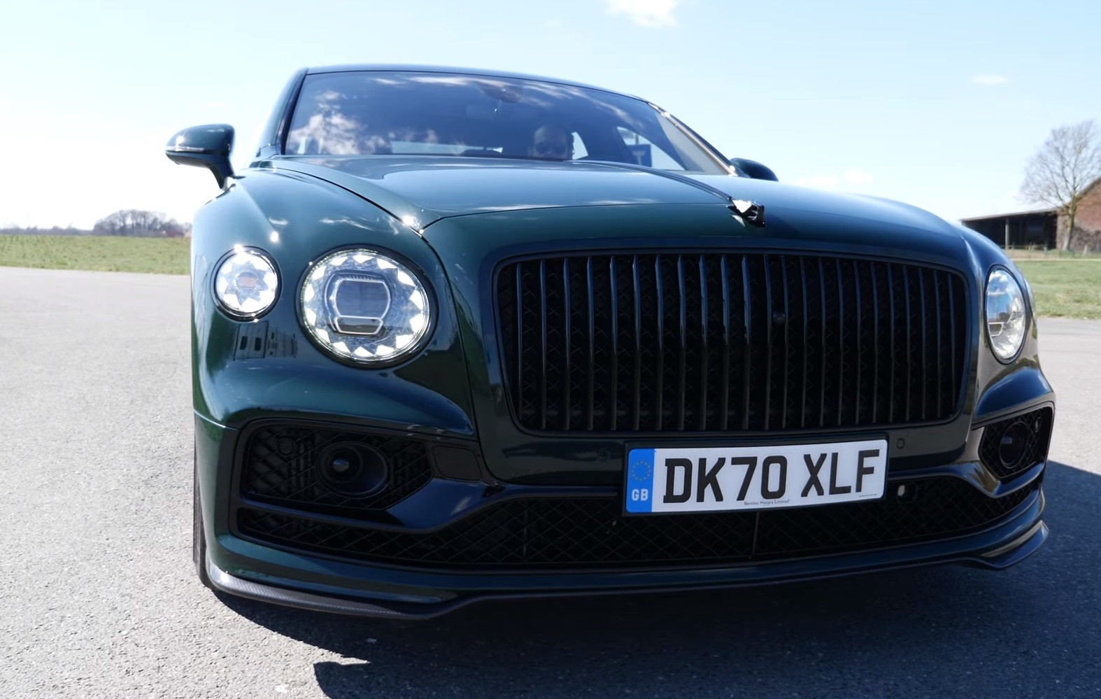 Bentley Flying Spur V8 Beats Official Acceleration, Speed Capped by Tires -