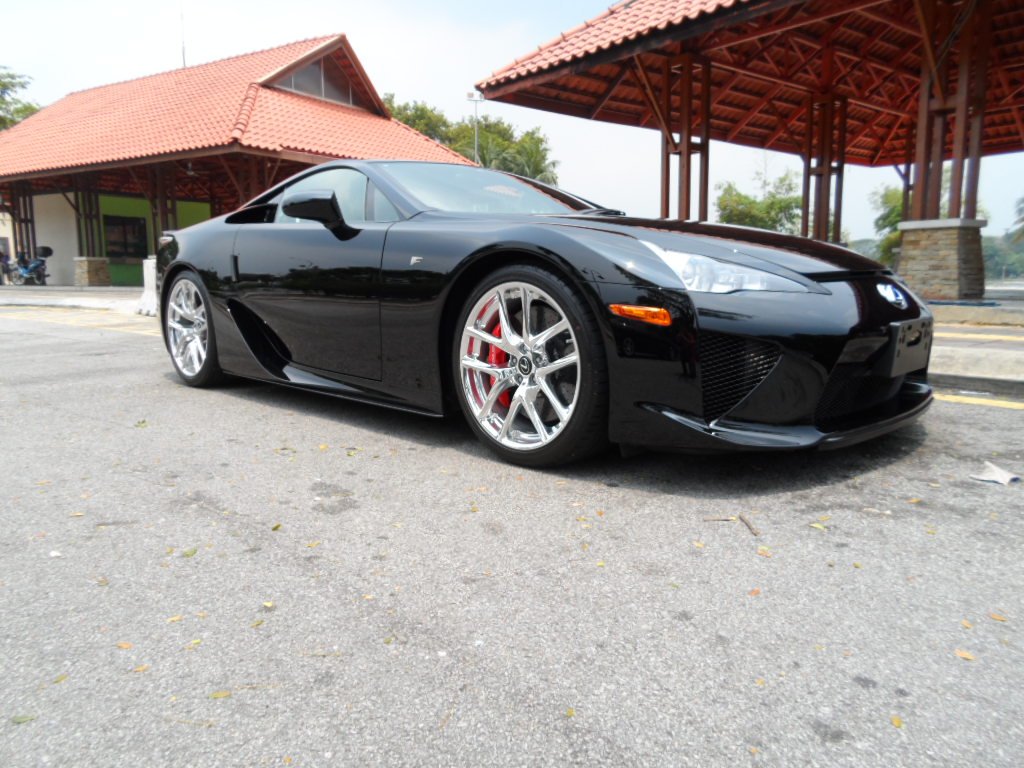 Black Lexus Lfa For Sale In The Uk What S Wrong With The Owner