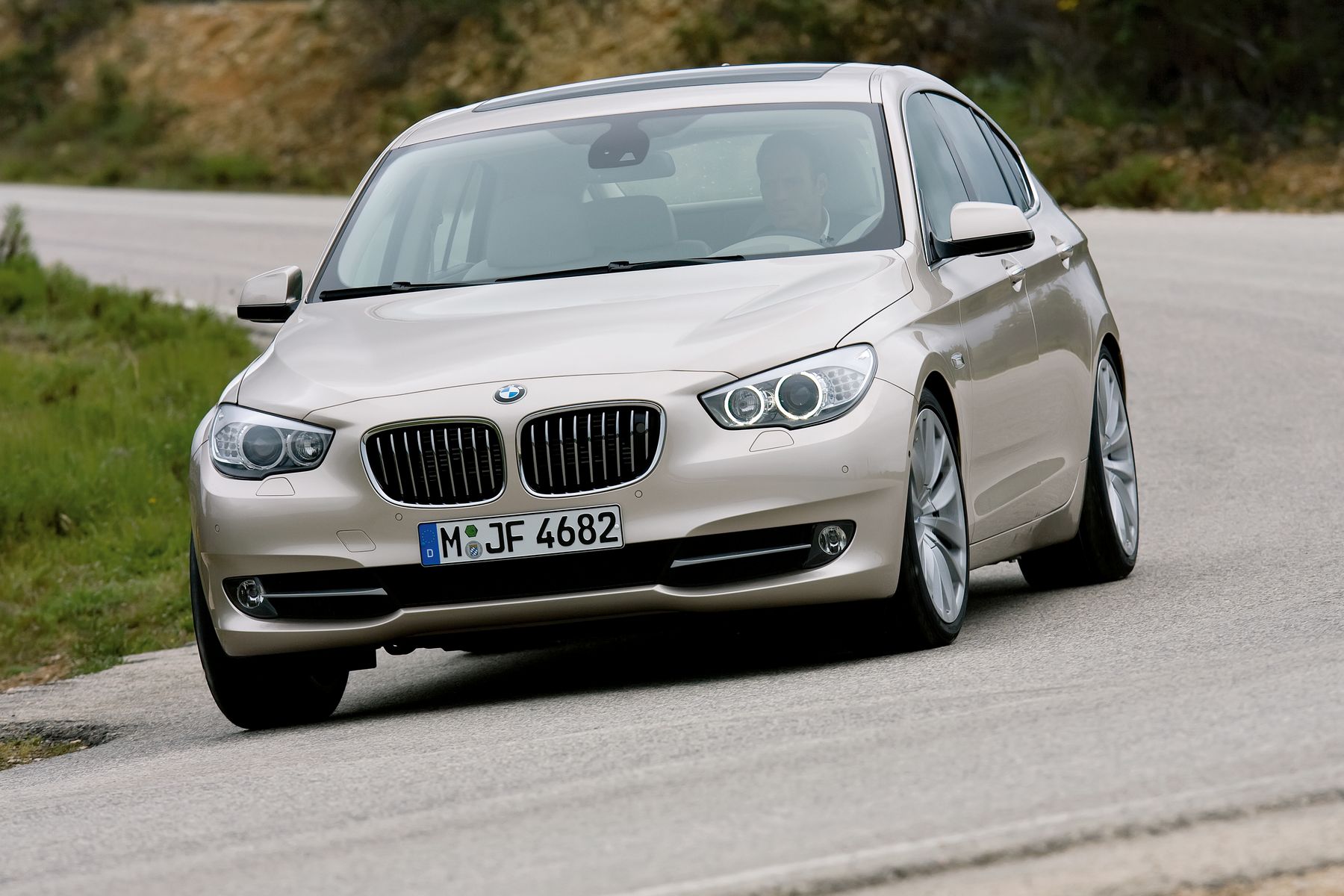 BMW 5 Series GT Official Specifications, First Pictures