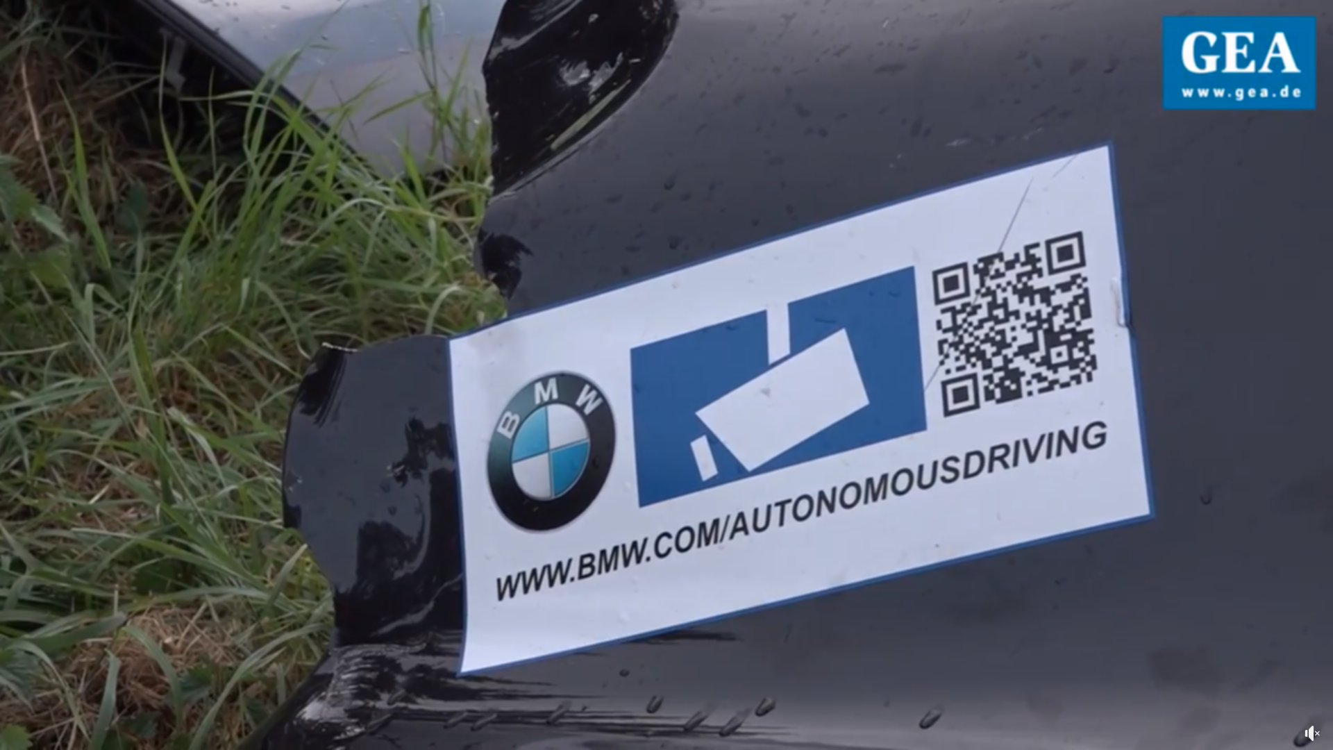 bmw-ix-with-an-autonomous-driving-label-crashes-in-germany-killing-one-injuring-nine_2.jpg