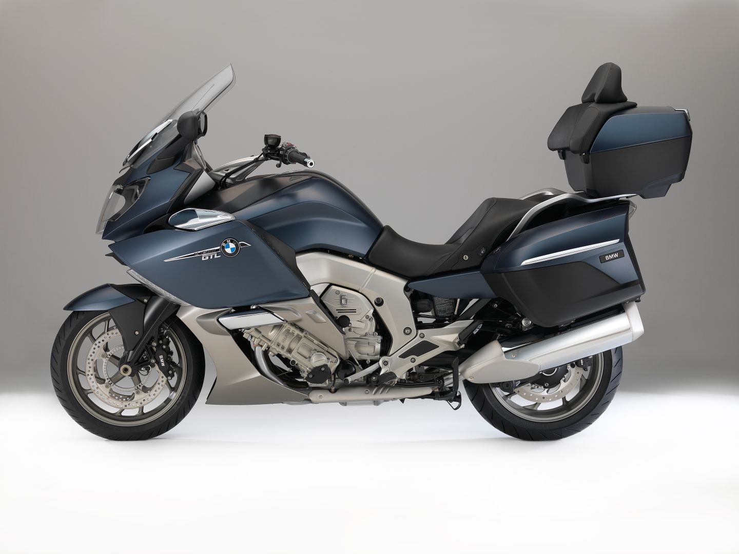BMW Motorcycles Get Upgraded Colors and New Features for 2016 - autoevolution
